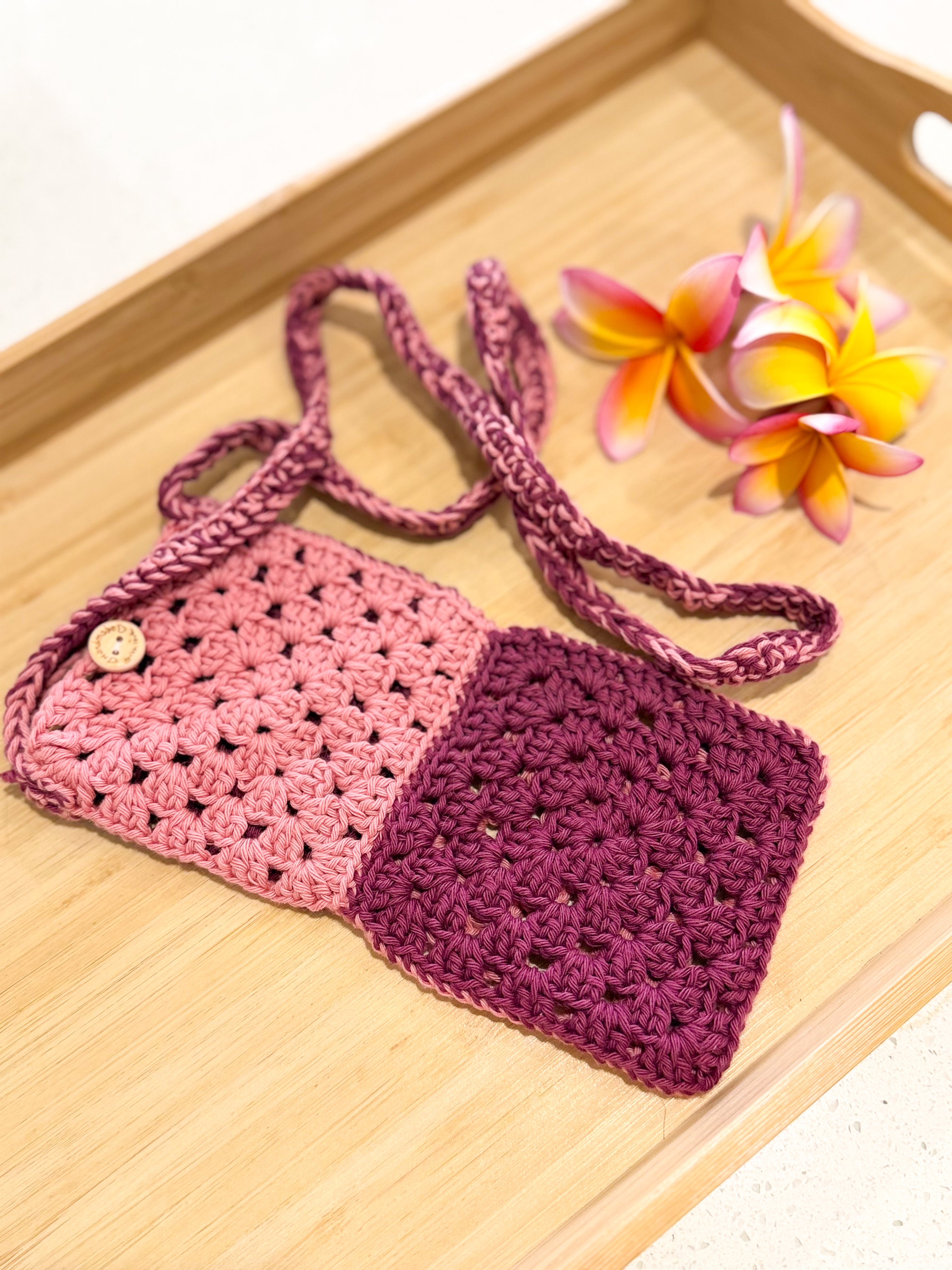 #046-1 Mobile phone bag