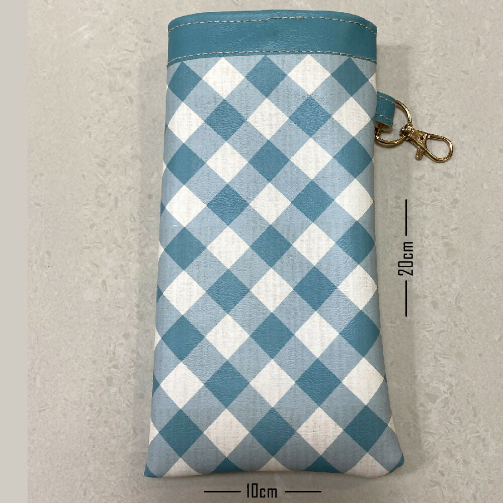 Soft-glasses-case-faux-leather-green-and-white-gingham-F