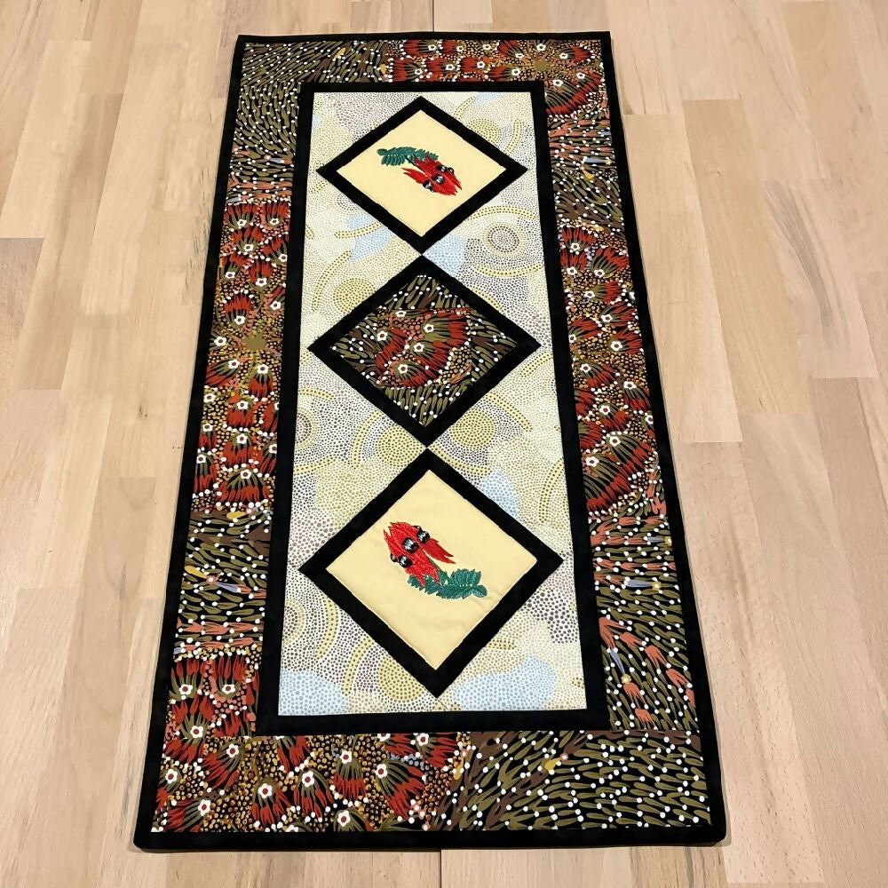 table-runner-handmade-Australia-Sturts-desert-pea_25