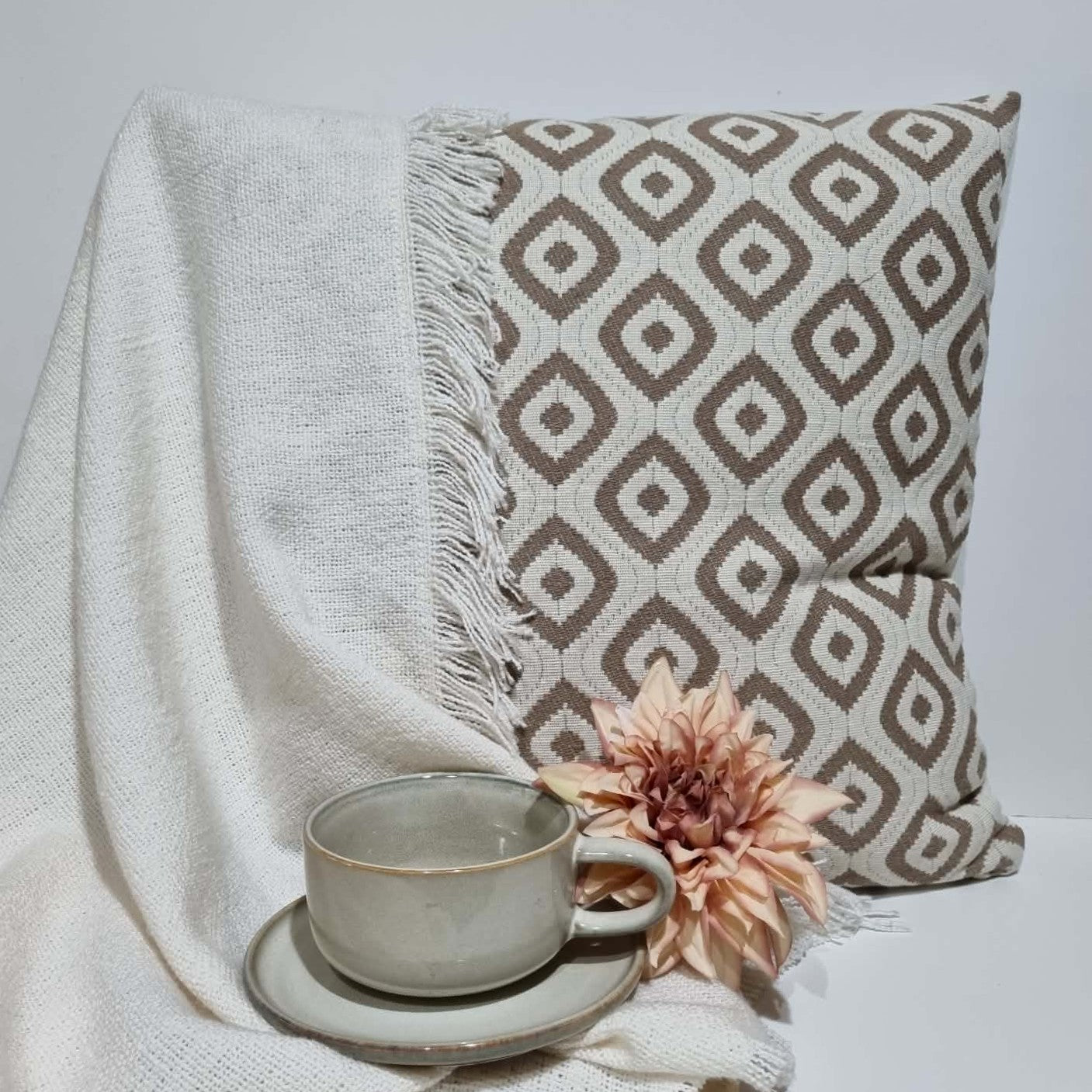 Elegant Brown and Beige Jacquard Cushion Covers – Contemporary Luxe 45x45cm