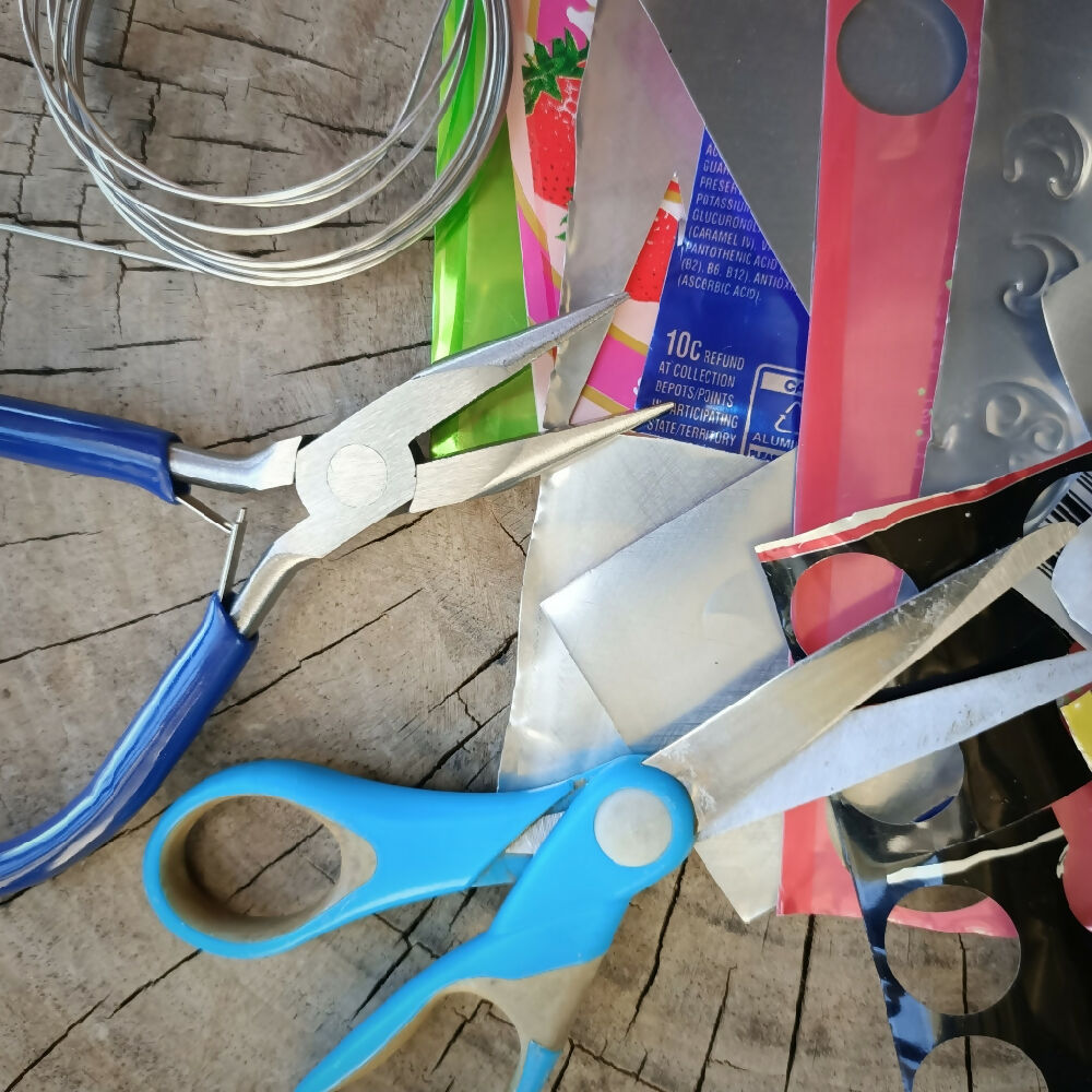 sustainable jewellery can earring materials