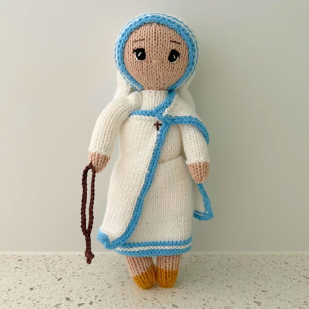 Hand knit doll Mother Teresa/Saint Teresa of Calcutta