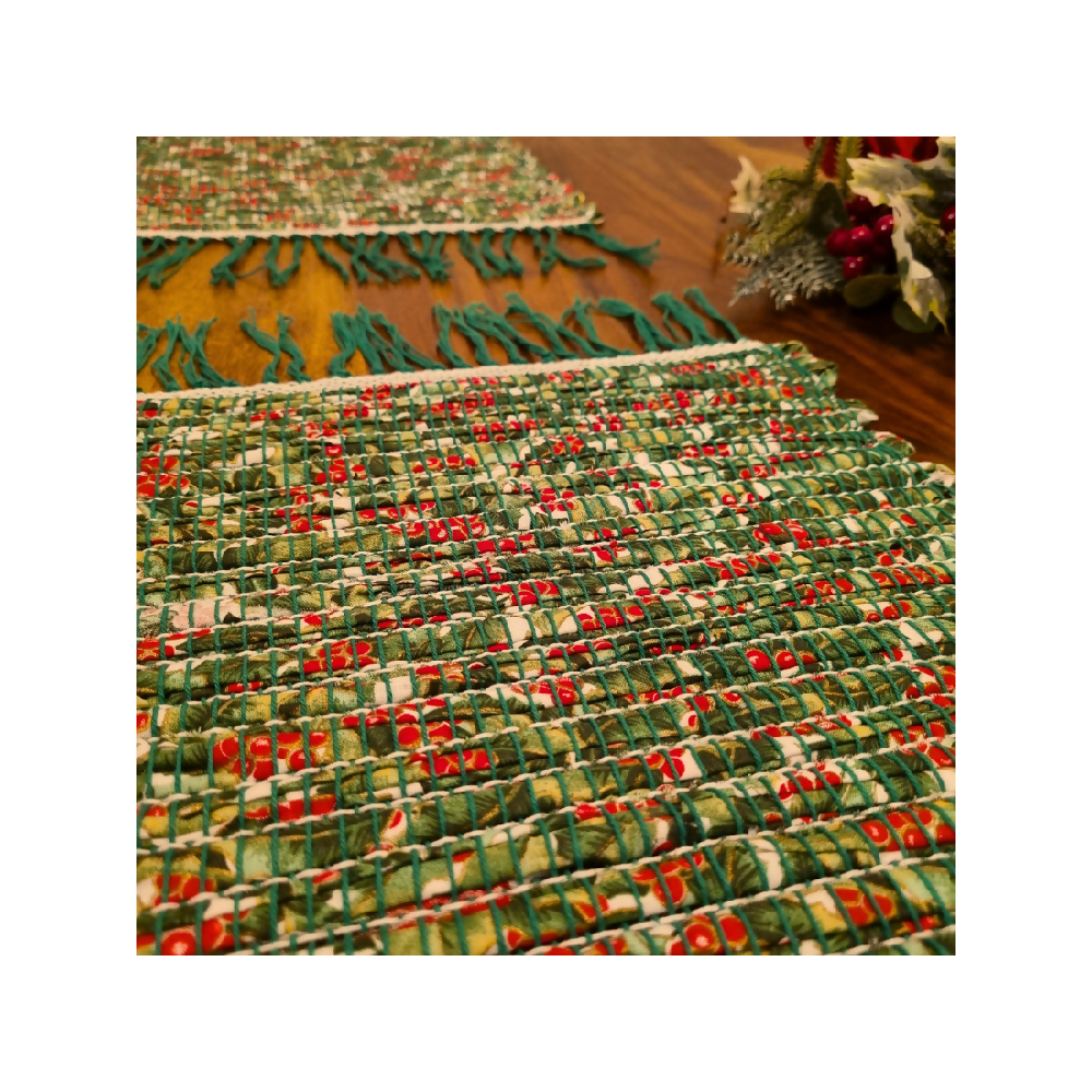 Handwoven placemats 100% cotton holly set of 4 Christmas decor