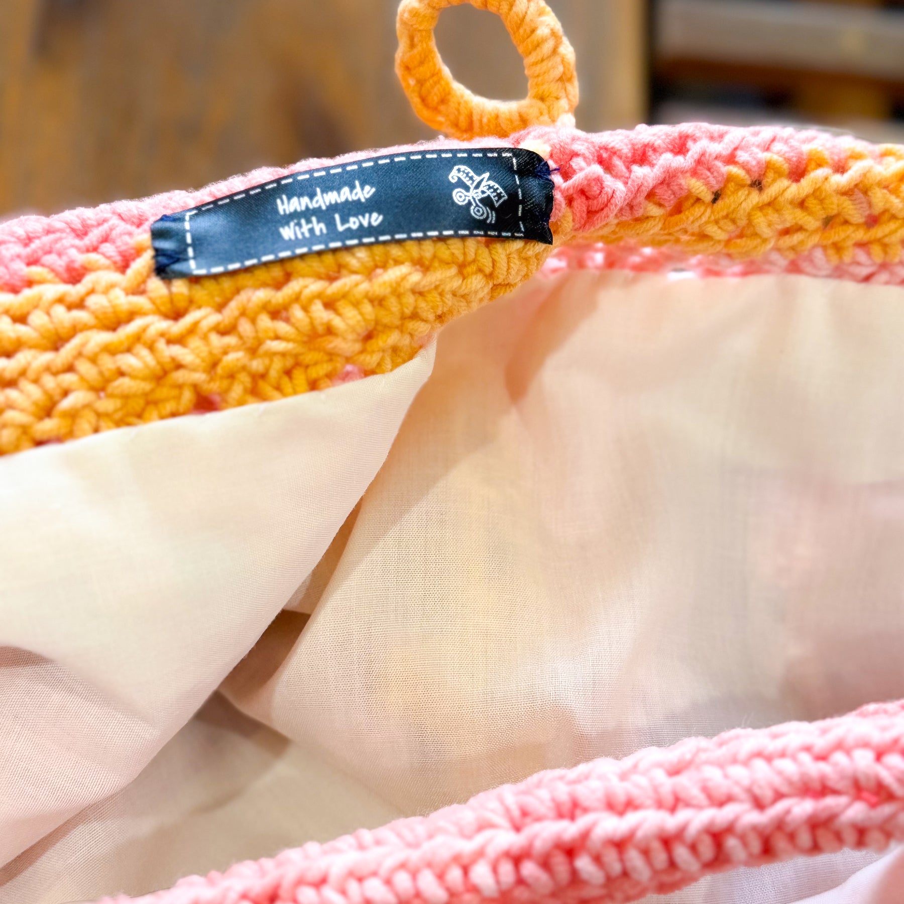 #083 Grannie Square Triangle Bag