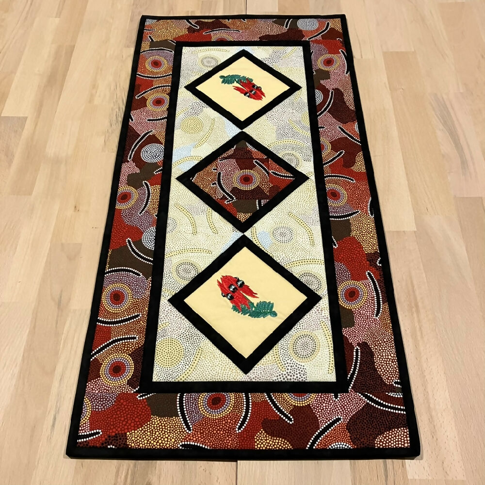 table-runner-handmade-Australia-Sturts-desert-pea_23