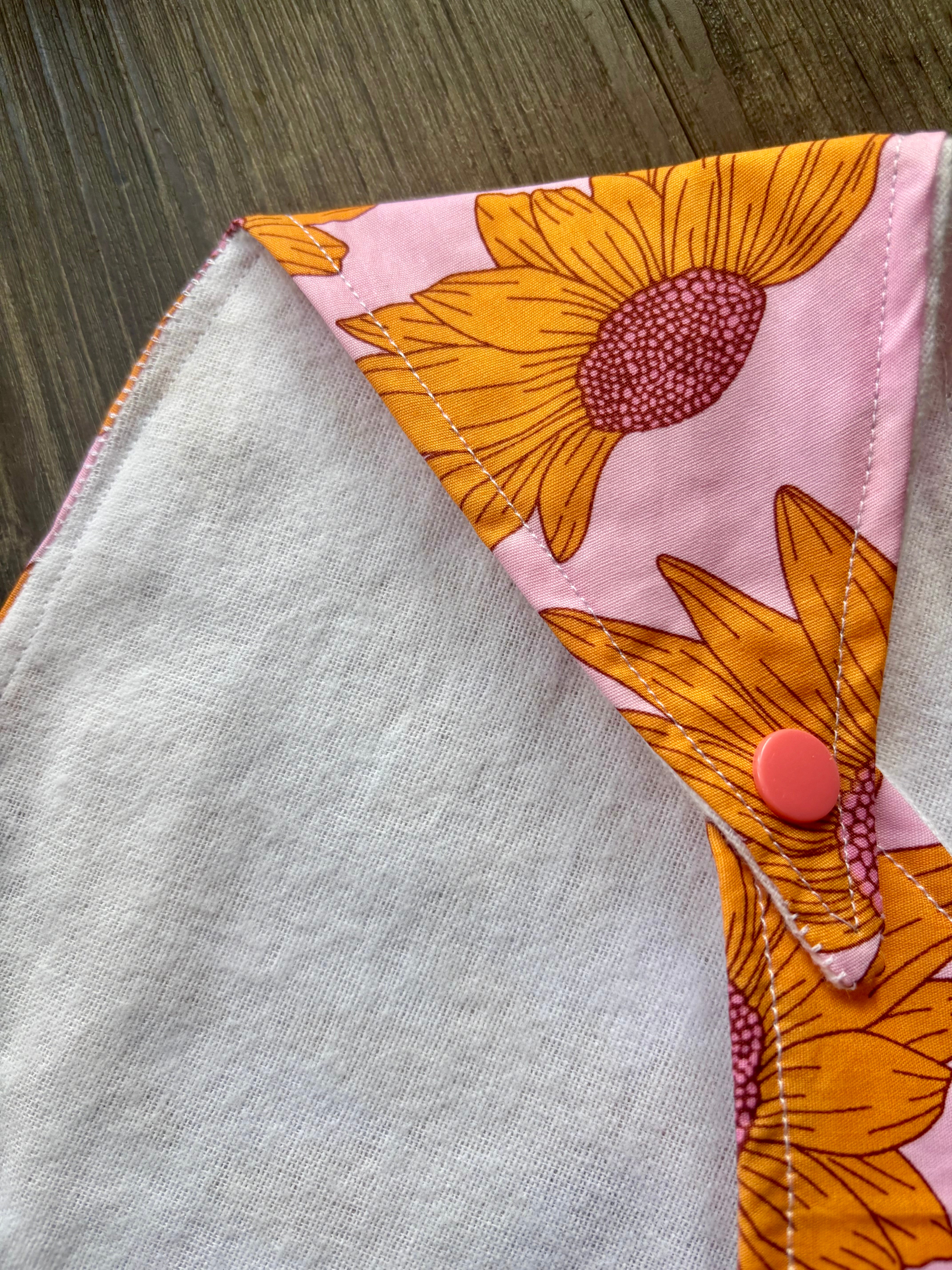 Bandana Bib Floral Pink