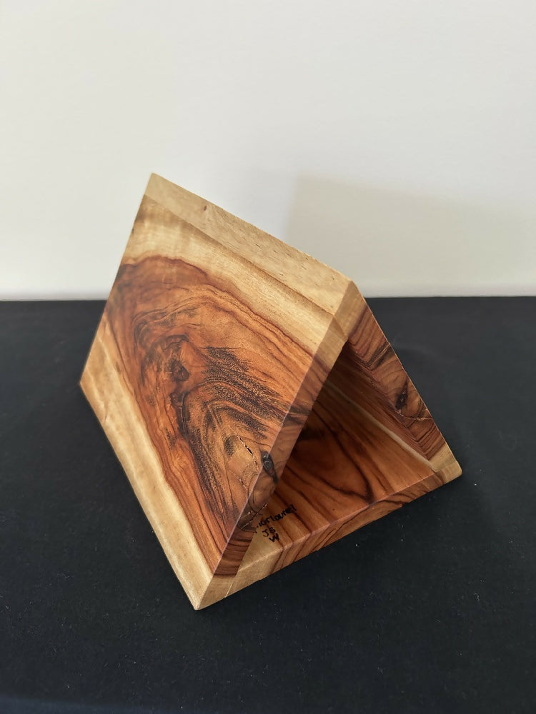 158FB888-BB7F-4033-8078-97DF5F8CDC12_1_105_c