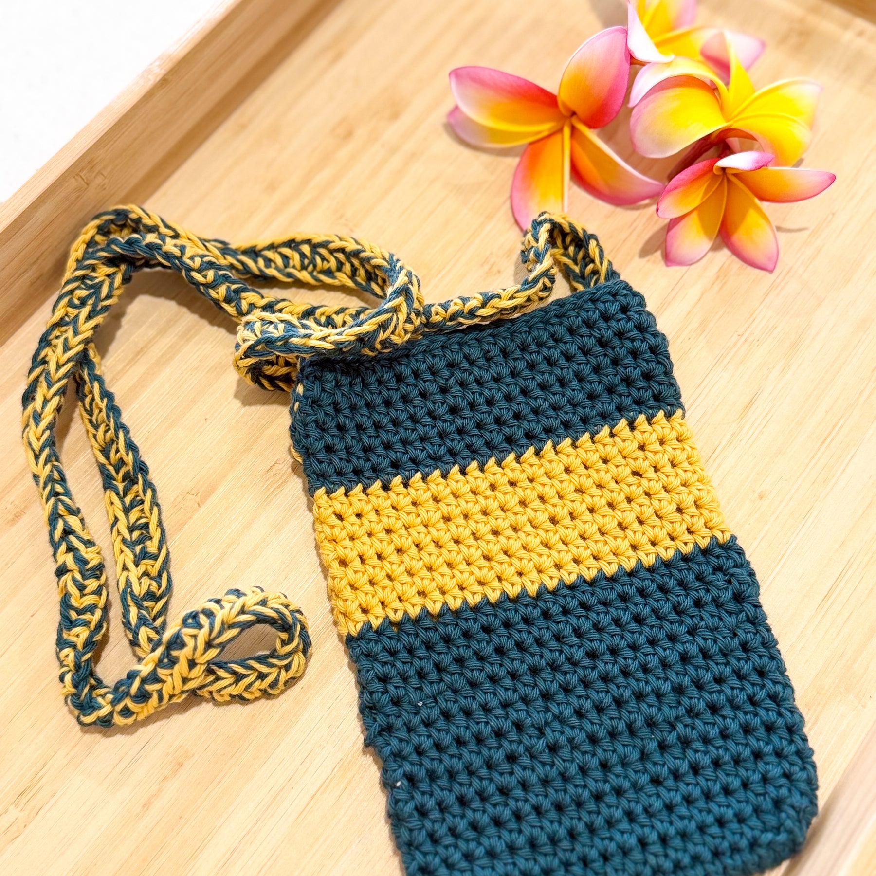 #046-2 Mobile phone bag
