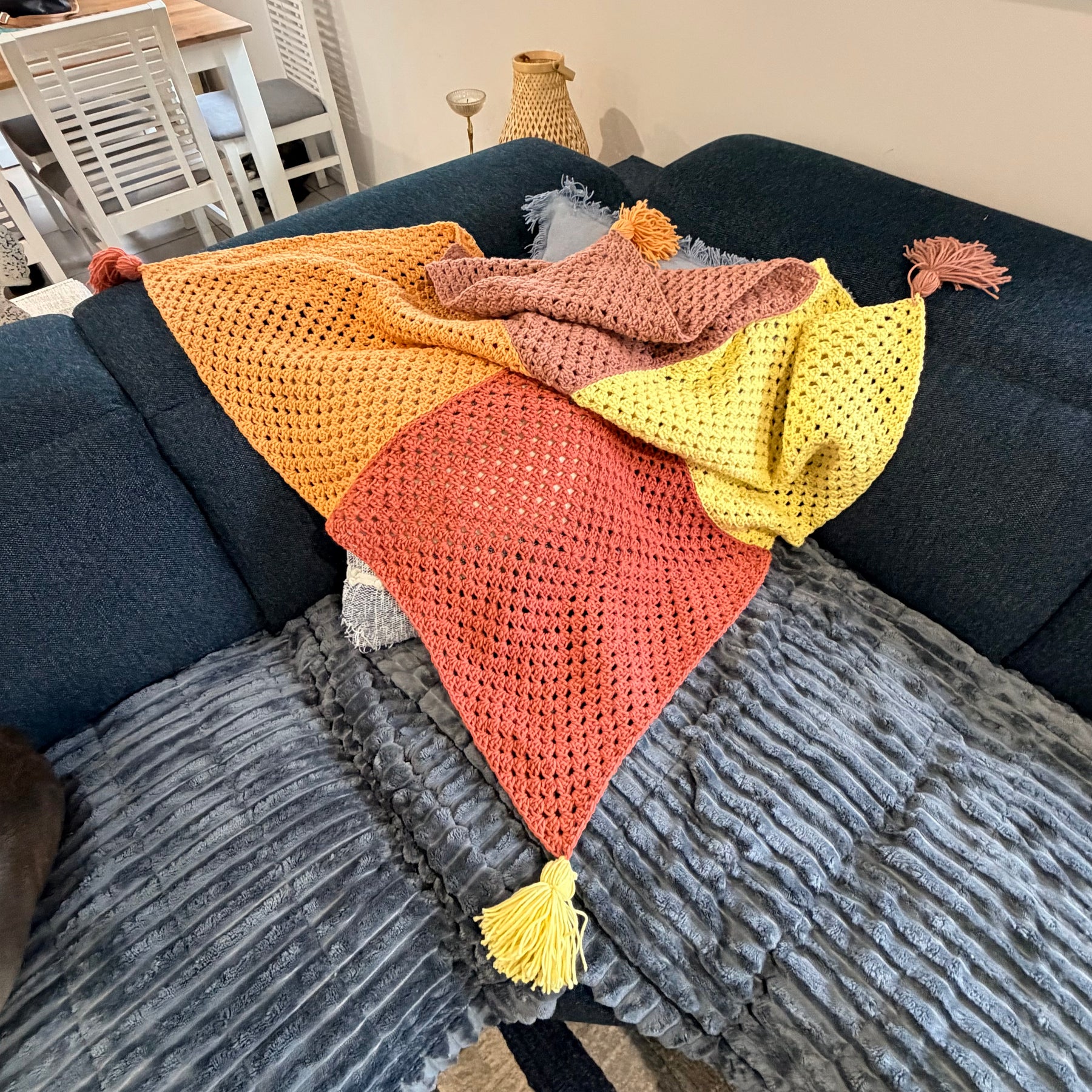 #059 Lap Blanket in autumn shades with tazzles