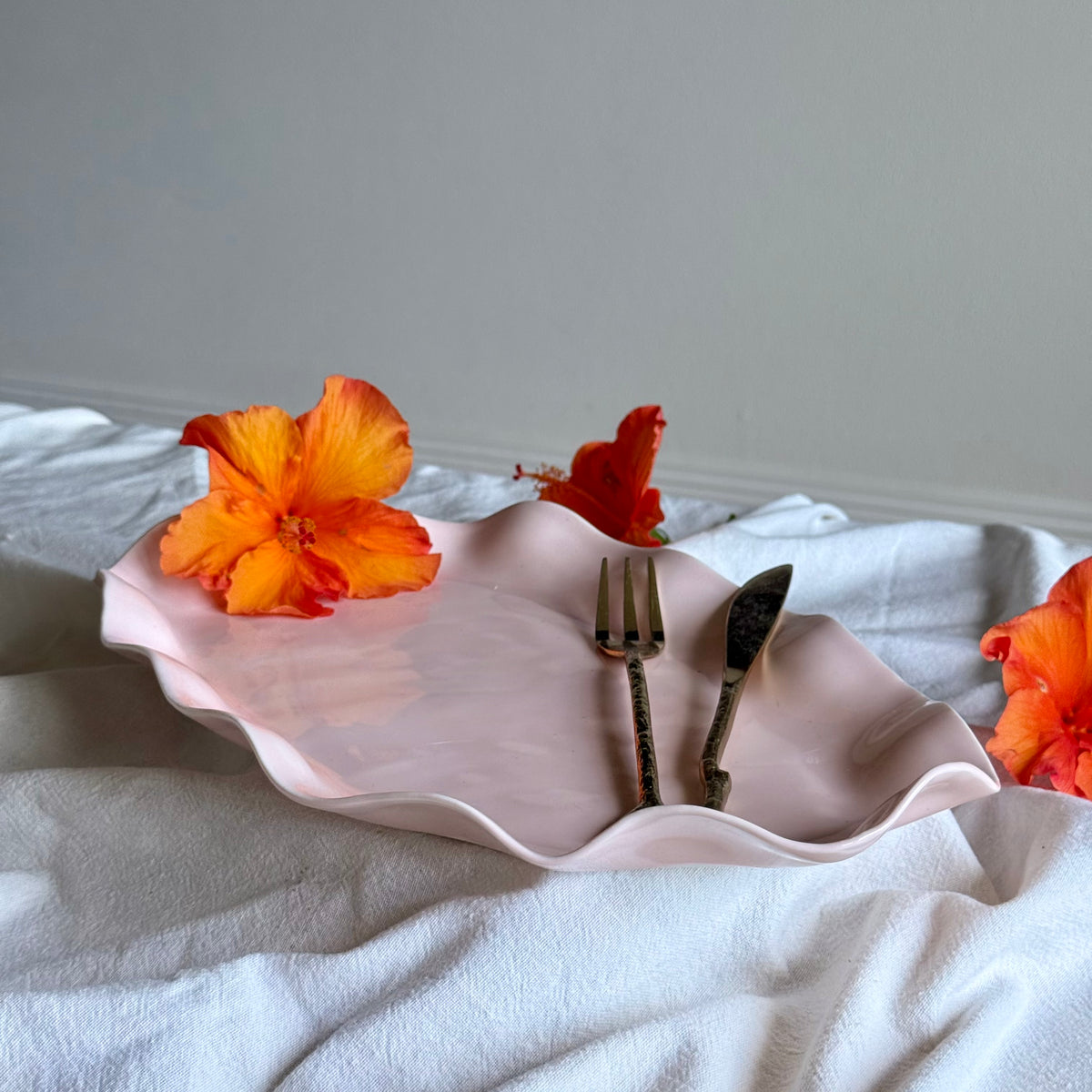 Reverie - Porcelain Ruffle Serving Platter - Blush Pink