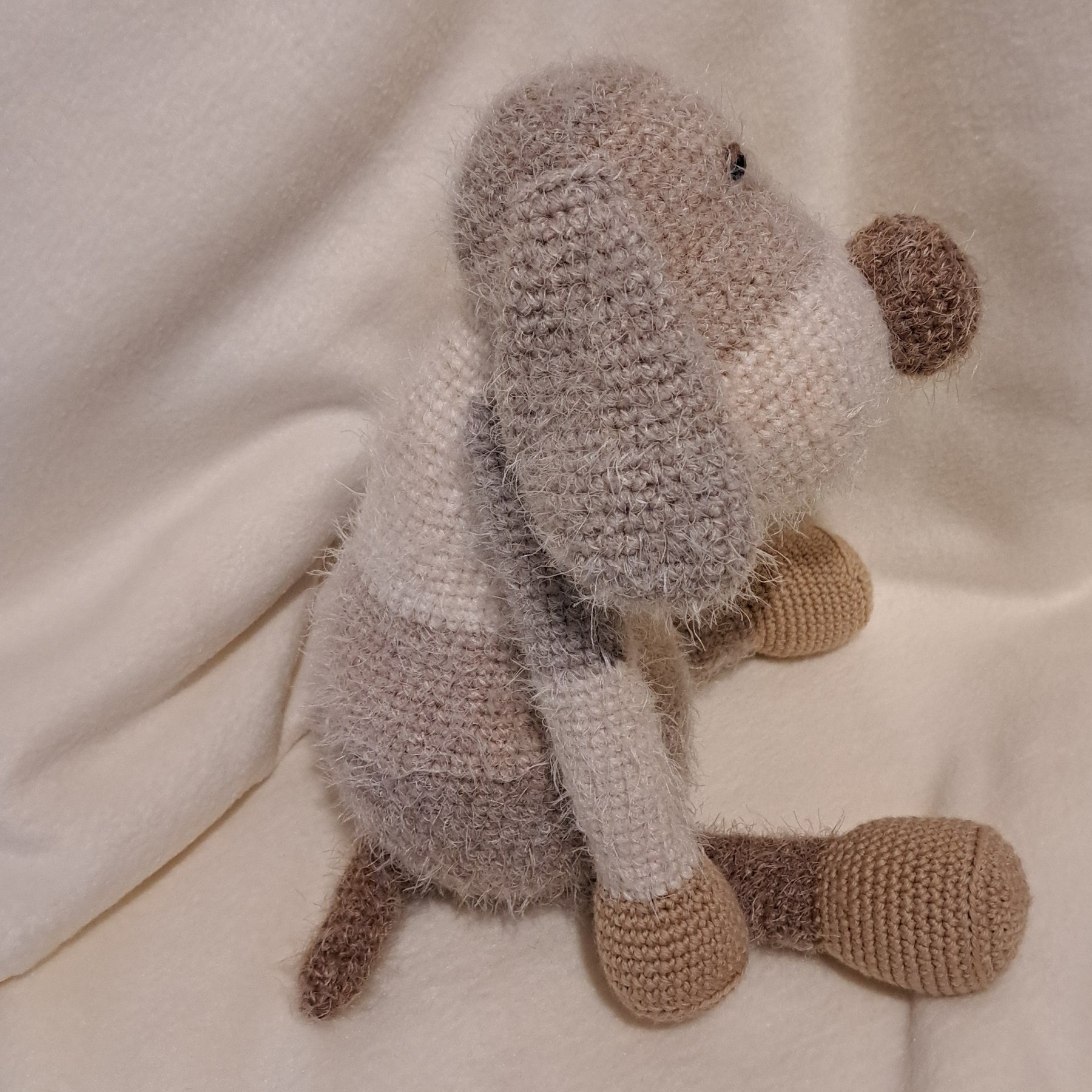 Handmade crochet toy puppy dog soft fluffy yarn brown to cream