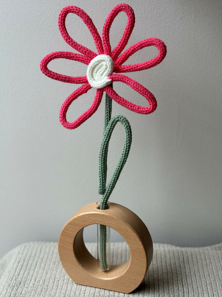 Knitted wire art flower