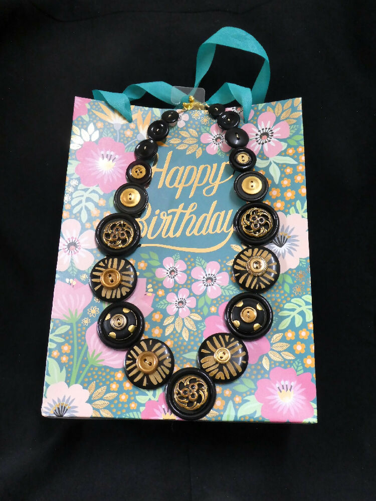 Black and Gold Button necklace - Black Beauty