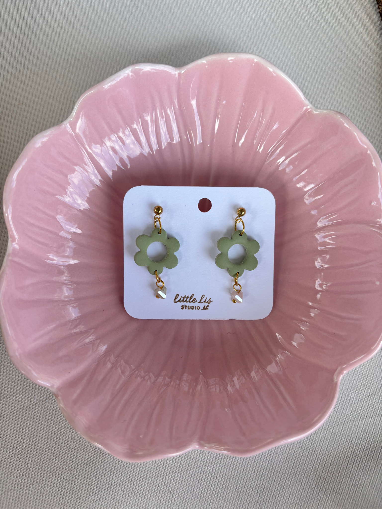"Ashley" - Medium Flower Dangle Earrings