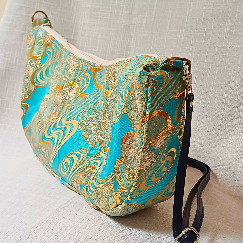 maru-ya_sholder bag_sky blue gold 2