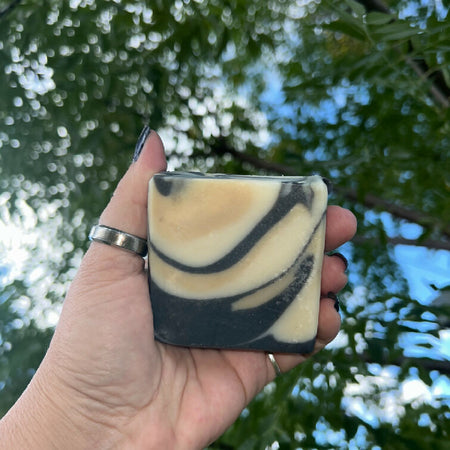 Ginkgo Tea Soap | Sandalwood and Oak Moss | Handcrafted | Natural Soap