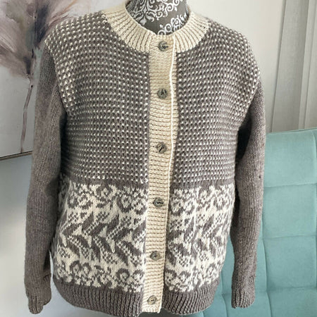 Winter Cardigan, Size is L