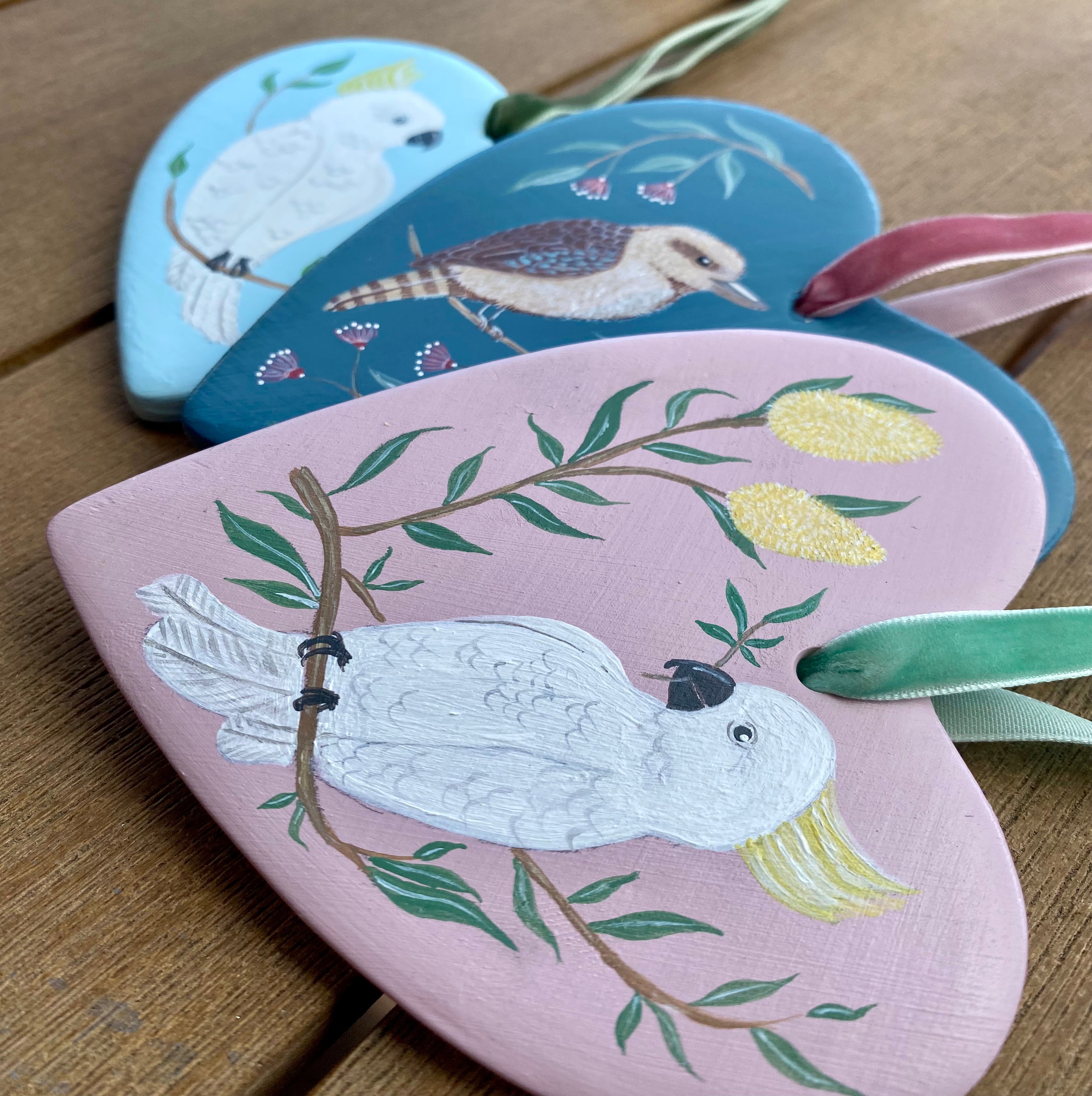 Hand-Painted Ceramic Heart Decoration - Cockatoo Pink