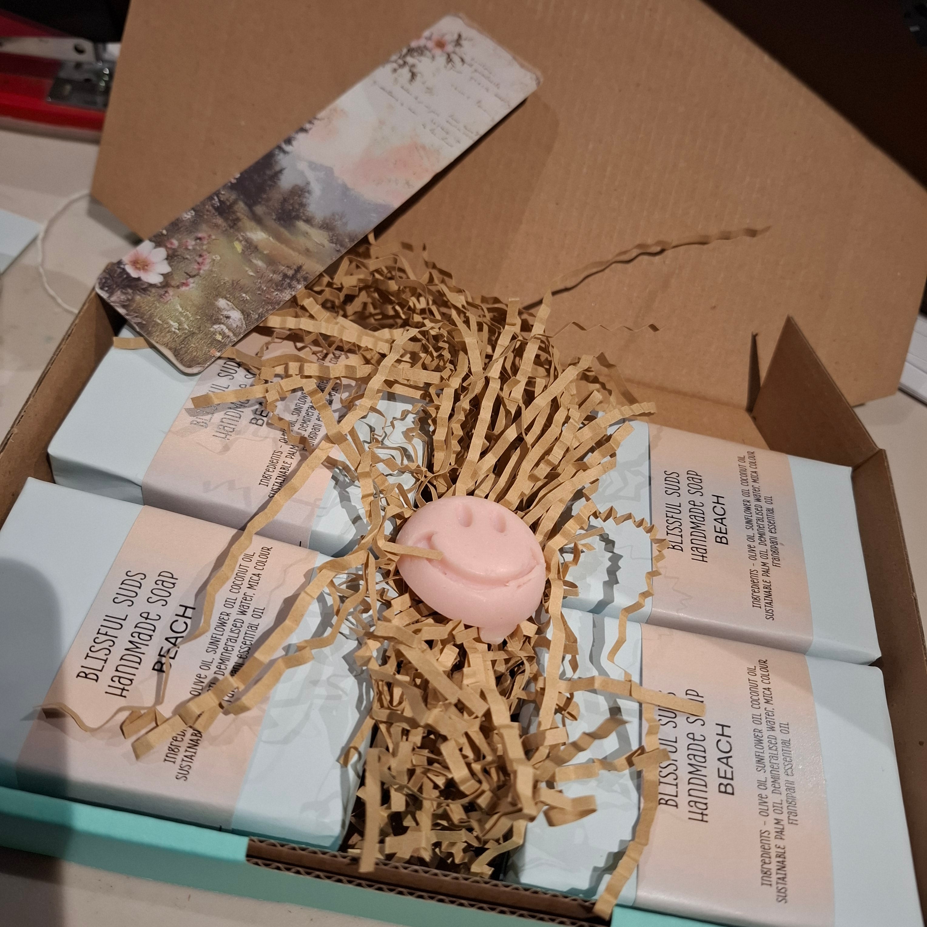 4 x FLORAL soapbars - Rose Geranium, Blossom, Lavender, Lush