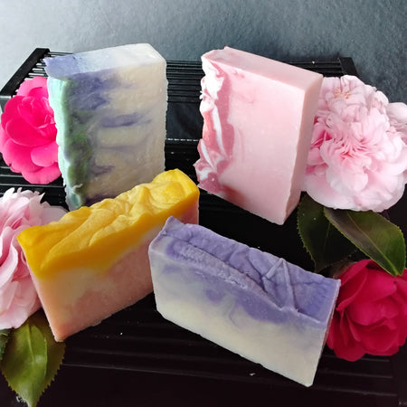 4 x FLORAL soapbars - Rose Geranium, Blossom, Lavender, Lush