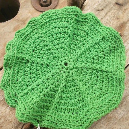 Round, cotton/acrylic washcloth in emerald green