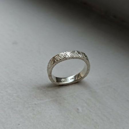 cross hatch textured ring