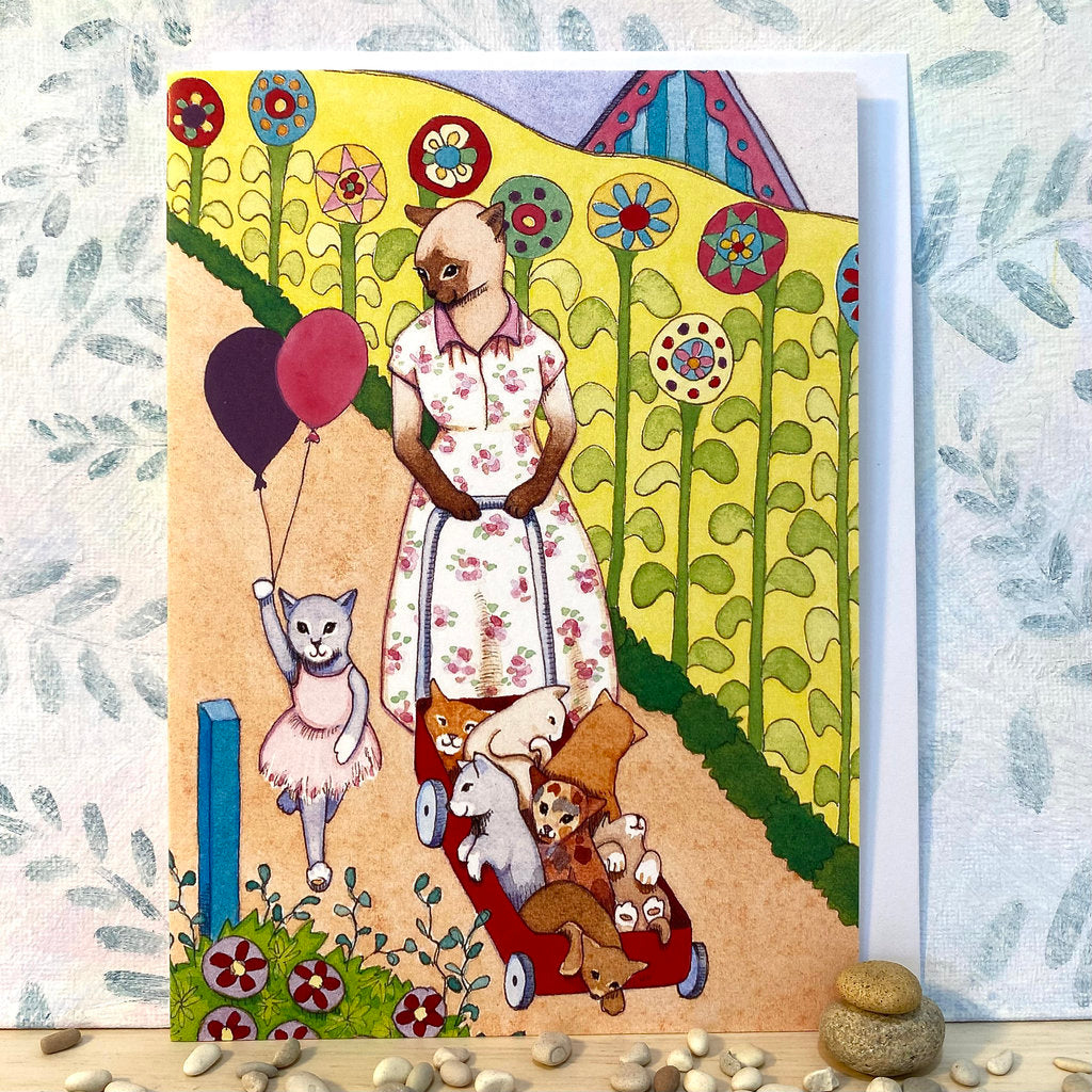 Mama Cat Strolls Past Colourful Flowers Eco-Card (lg-edpd)