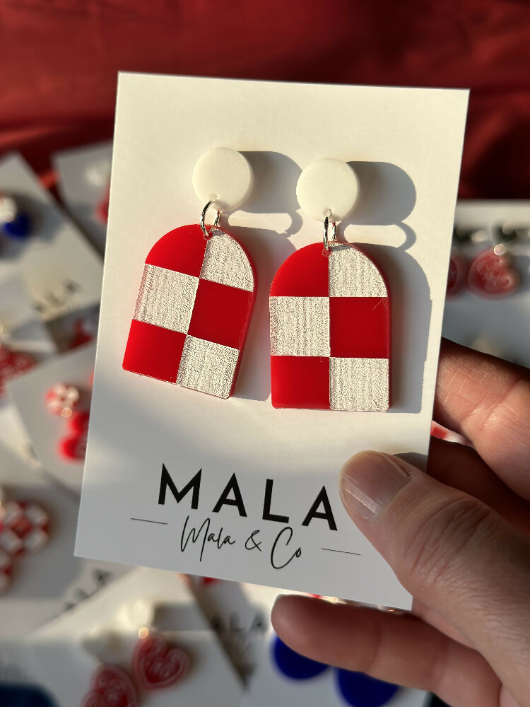 FFF88992-4FCC-4260-851B-52C36E7BDF57