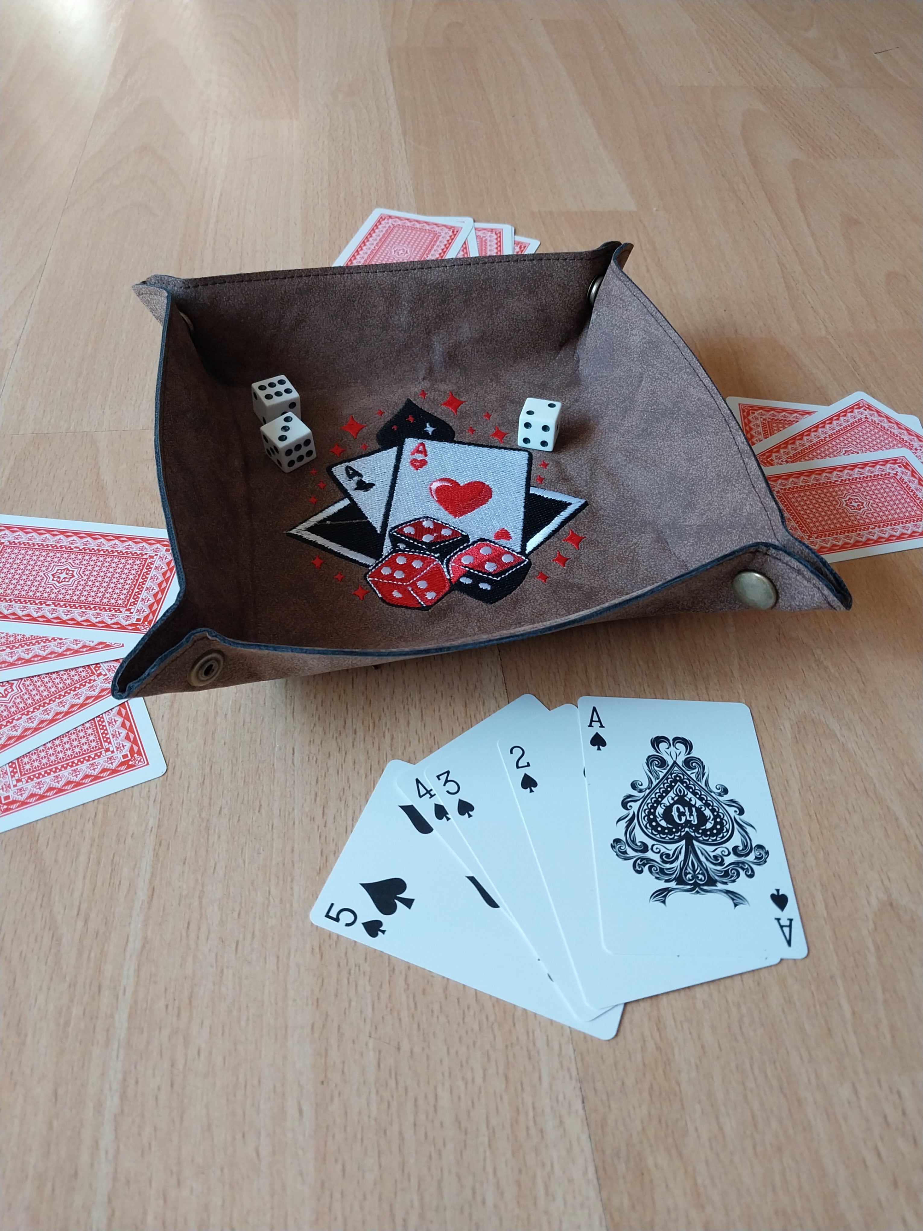 Casino Games Dice Throw Tray