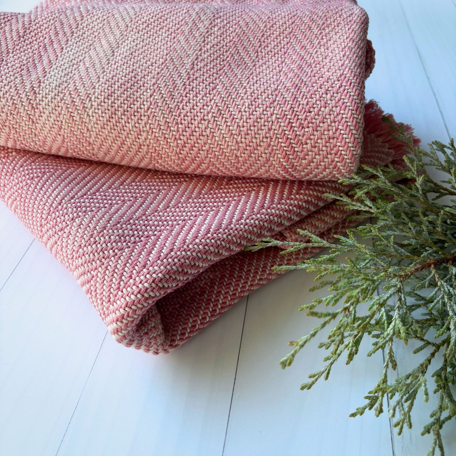 Handwoven and hand dyed cotton baby blanket - pink