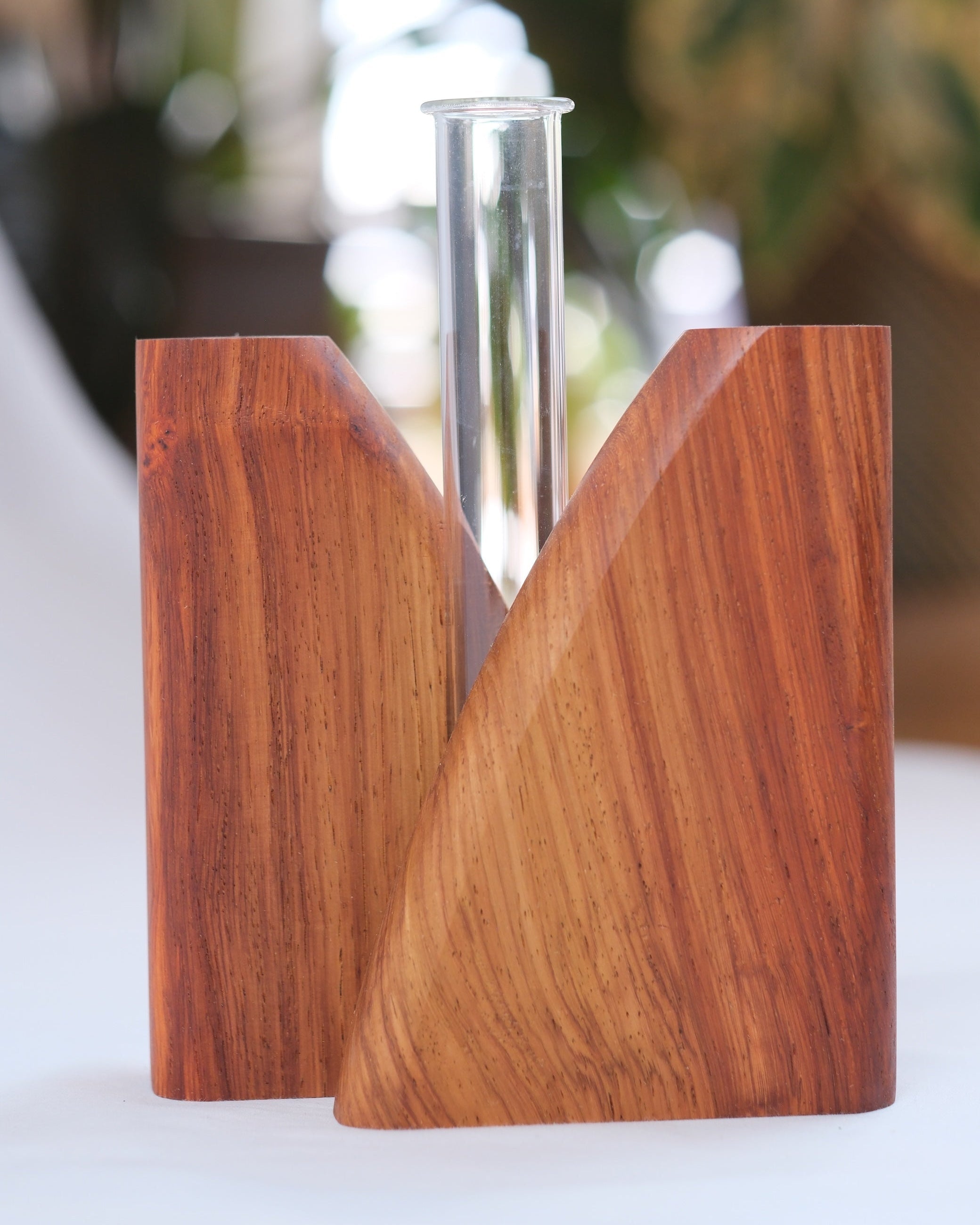 Bud vase