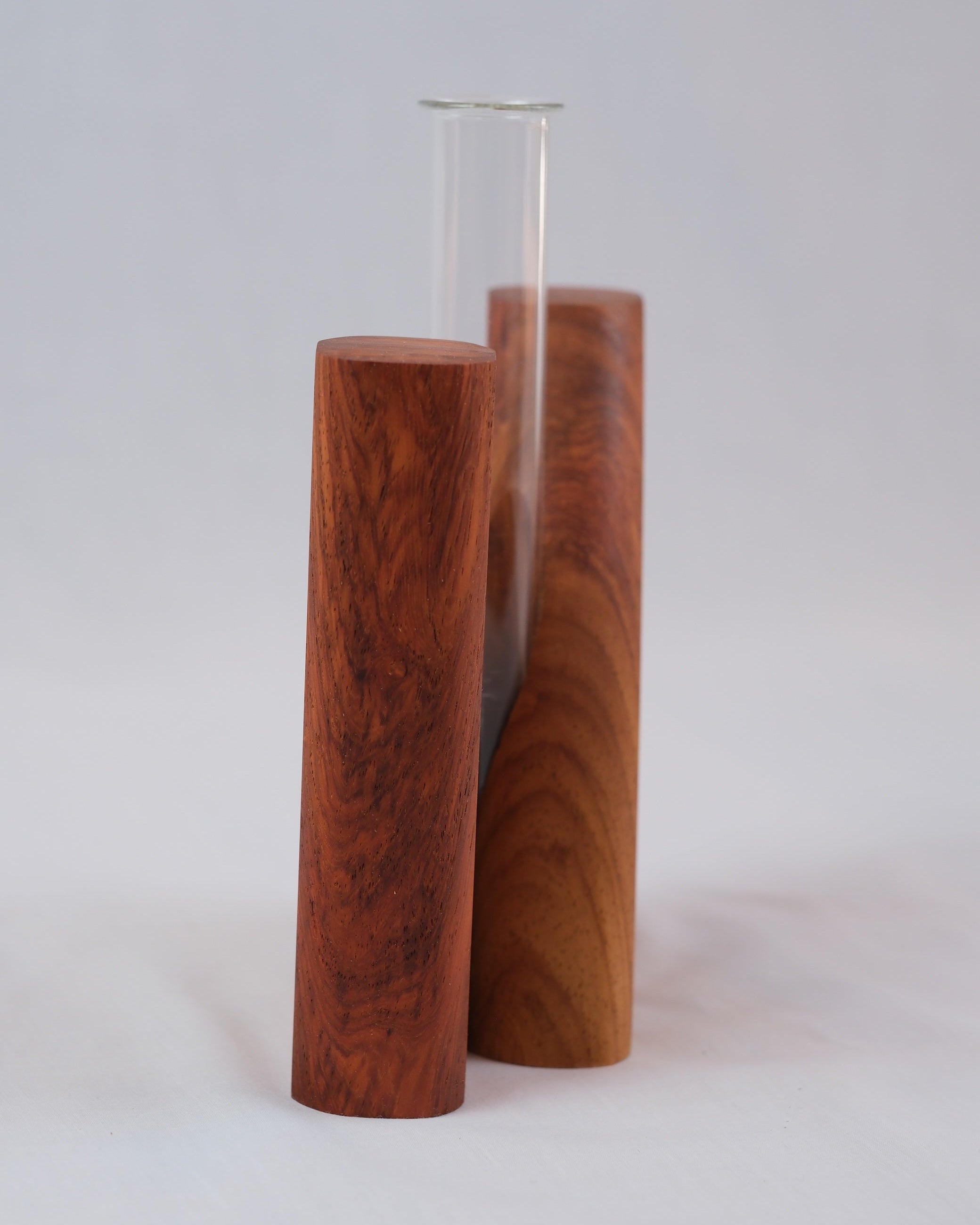 Bud vase