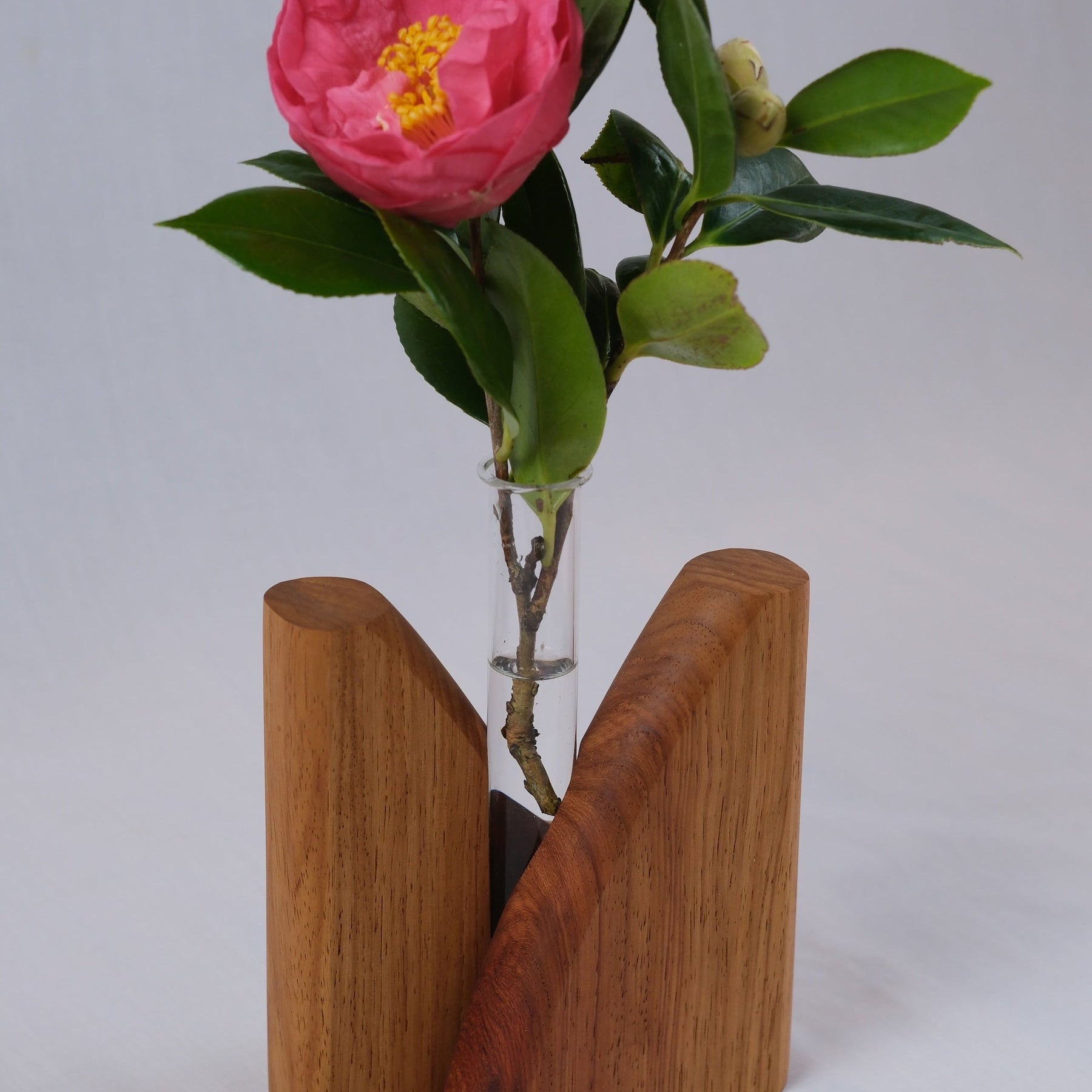 Bud vase