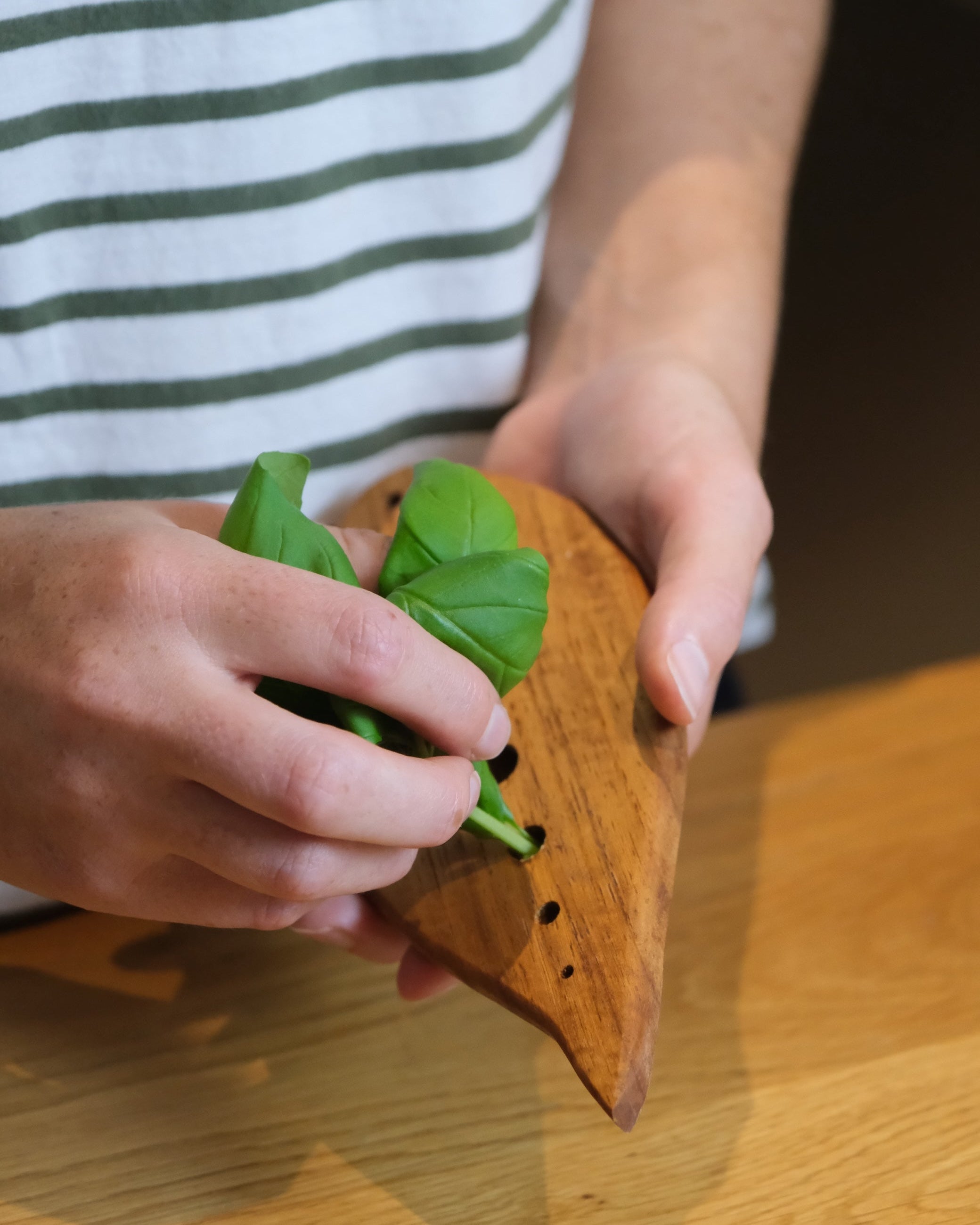 Herb stripper