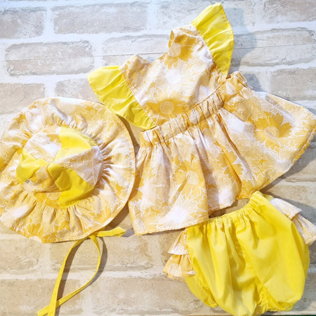 Ruffle Bum set - various colours - Size Small - E027