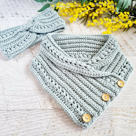 Neck warmer Cowl Scarf Pale Teal Adult Vintage Crochet Buttoned