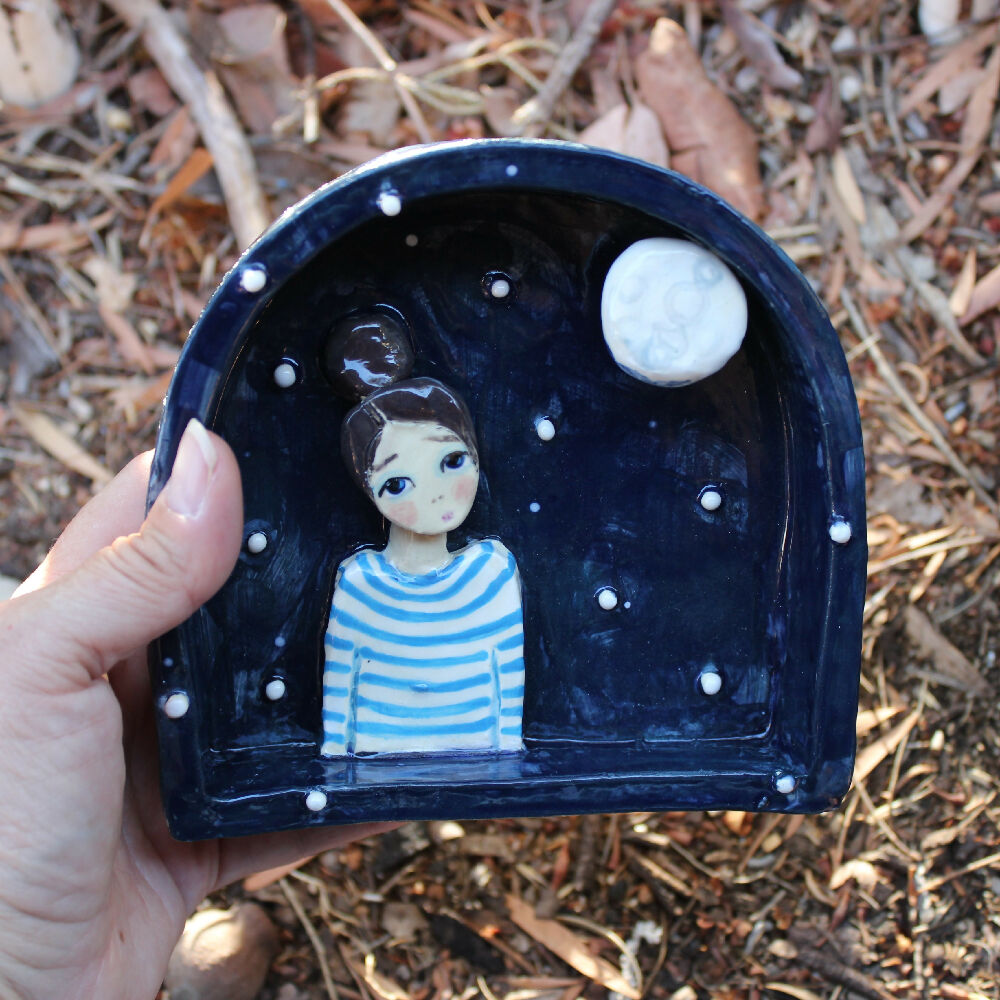 clay diorama, blue moon, stripes, picture pottery
