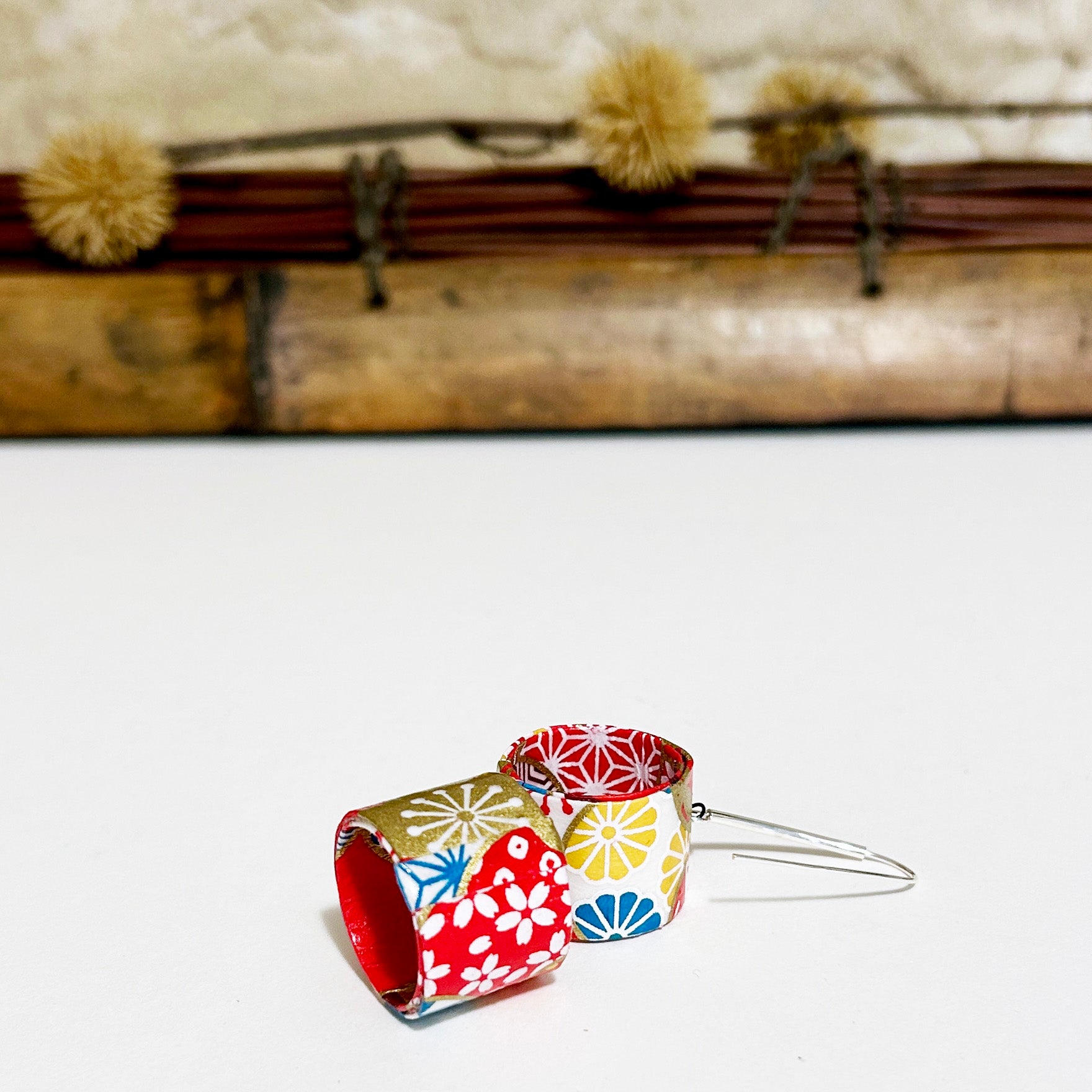 Red White & Blue Circle Earrings - L5cm x W2cm