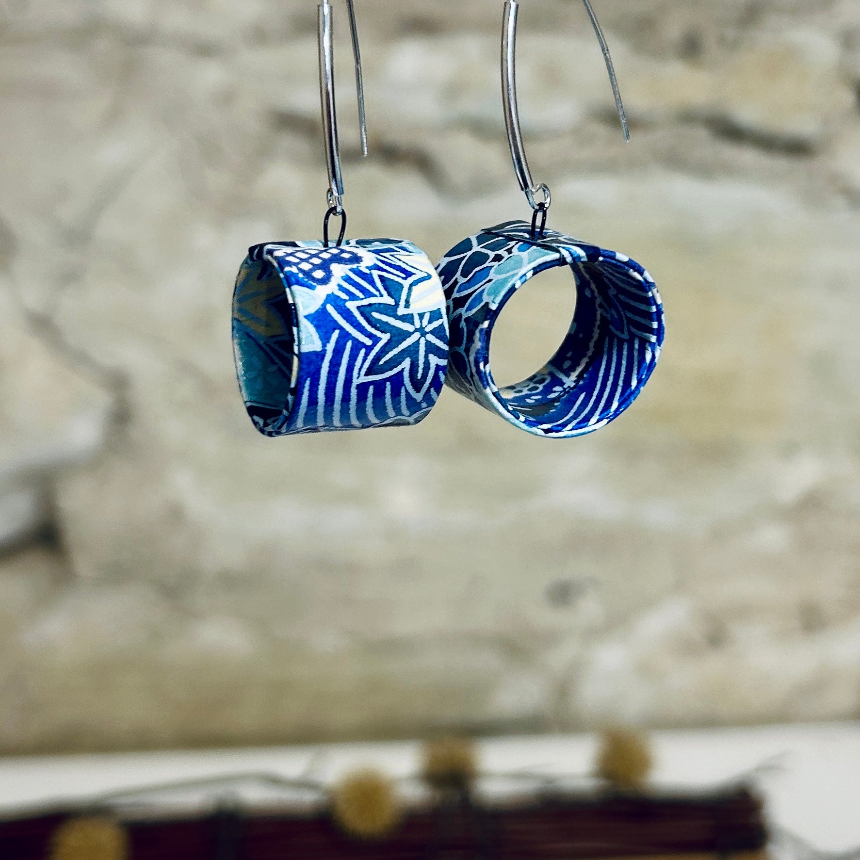Bright Blue & White Japanese Floral Earrings - L5cm x W2cm