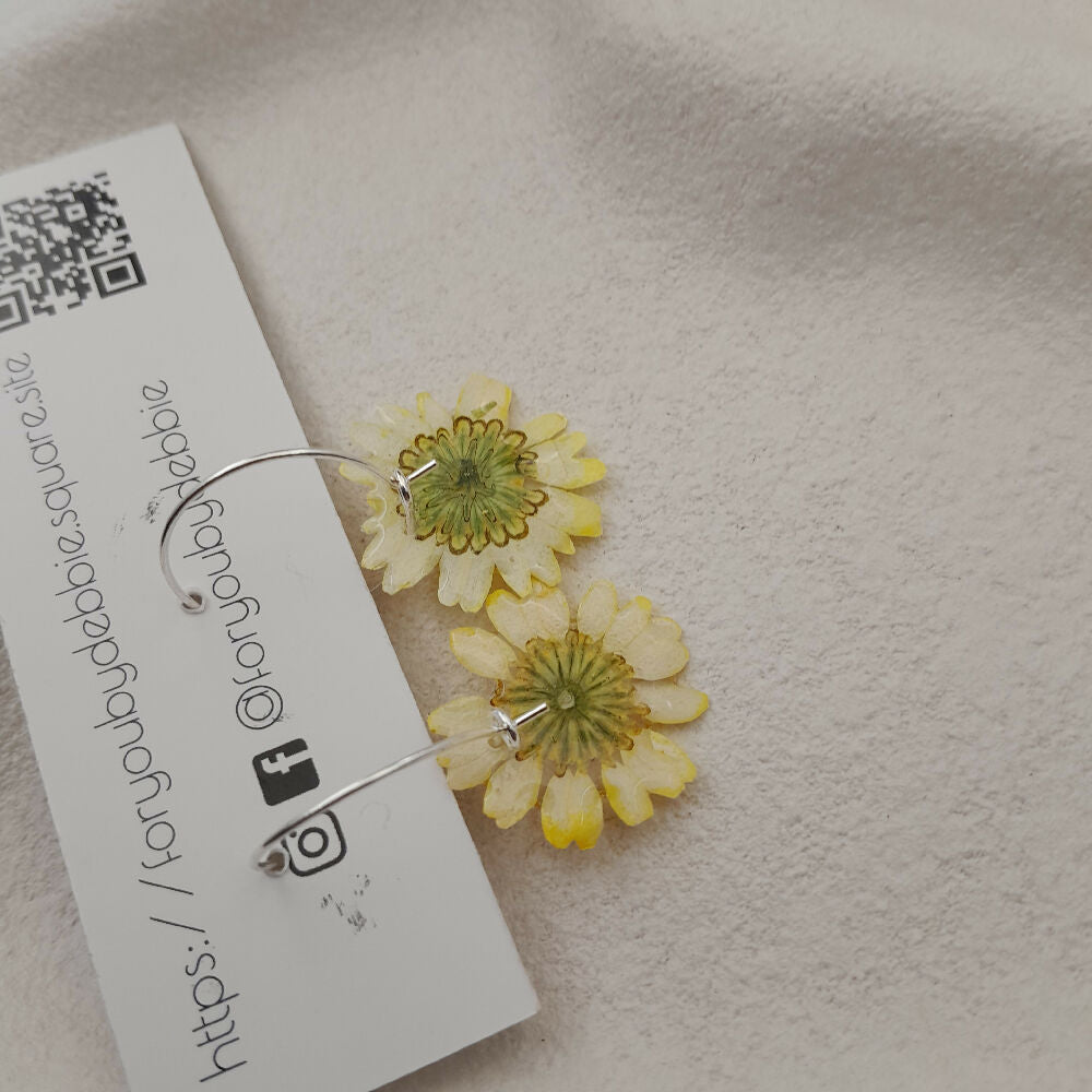 Real daisy flower resin hoop earrings - YELLOW, hypoallergenic