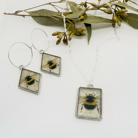 Honey Bee - Resin Silver Necklace and Earring set