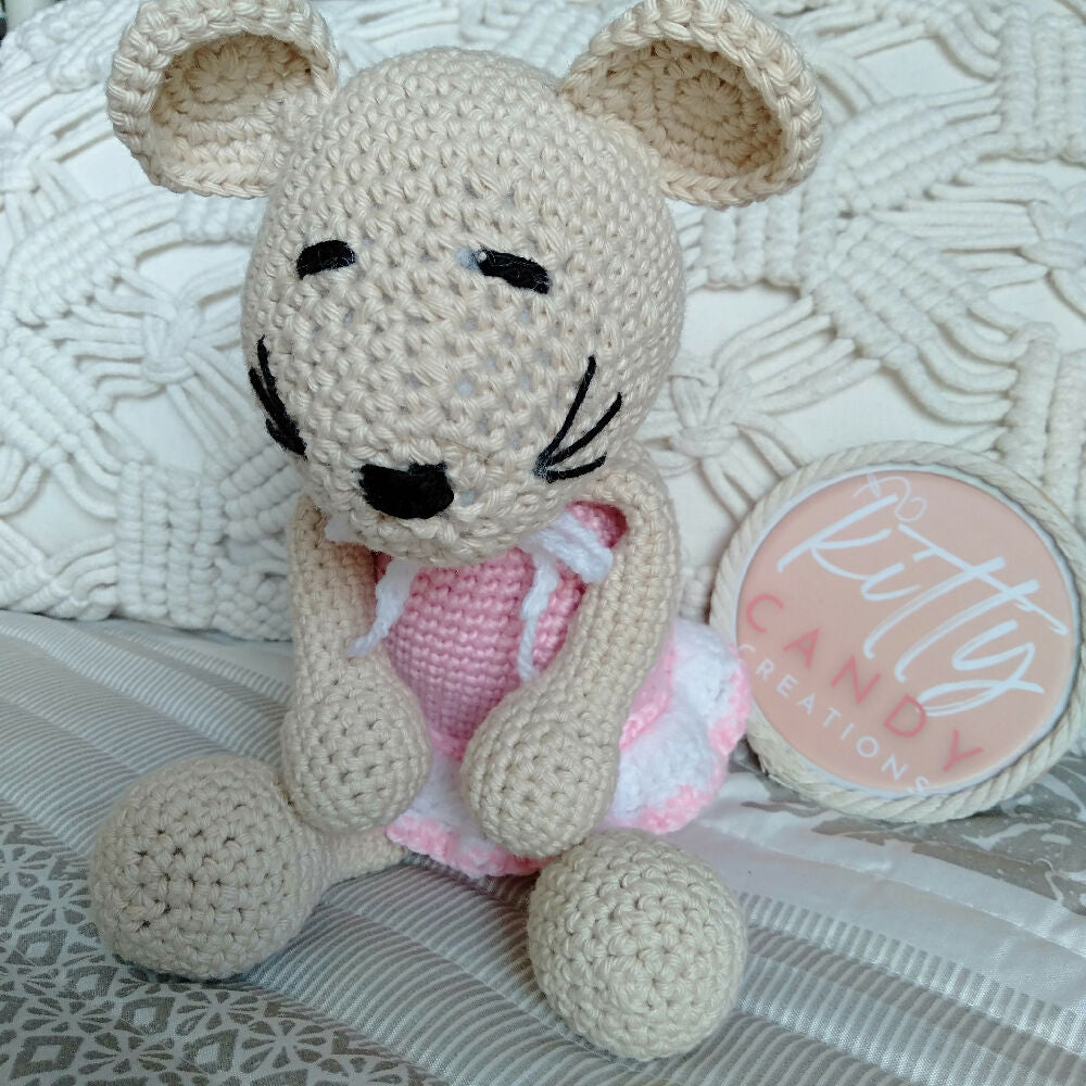 Australian-handmade-toy-crochet-mouse 3