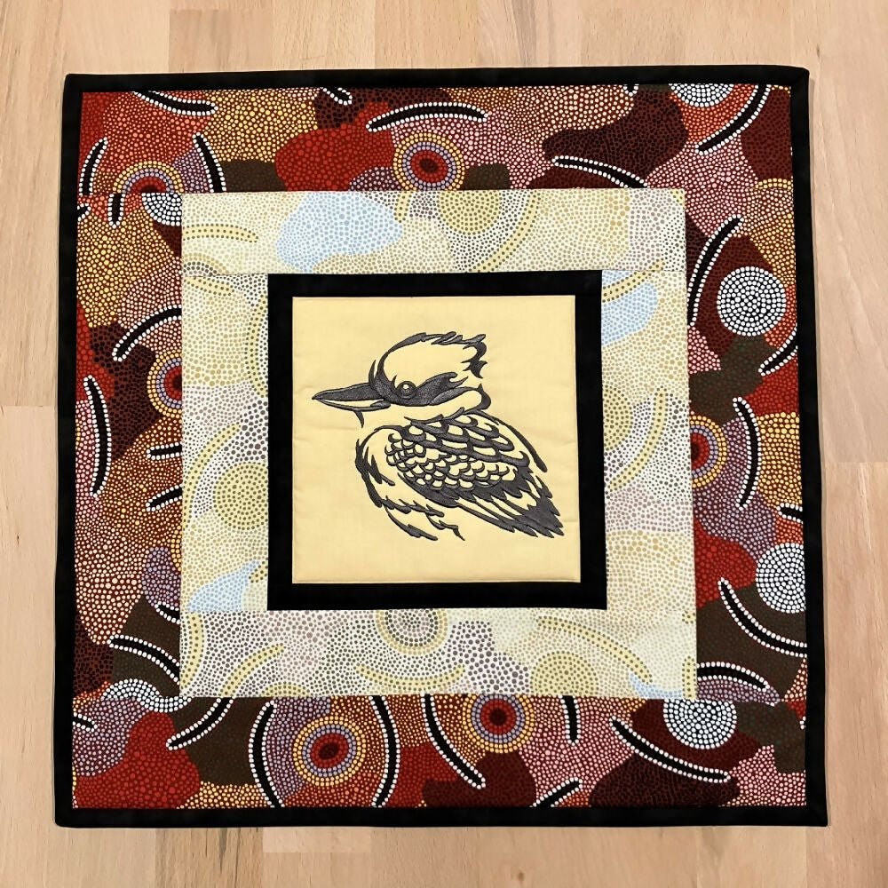 table-centre-handmade-Australia-kookaburra_3