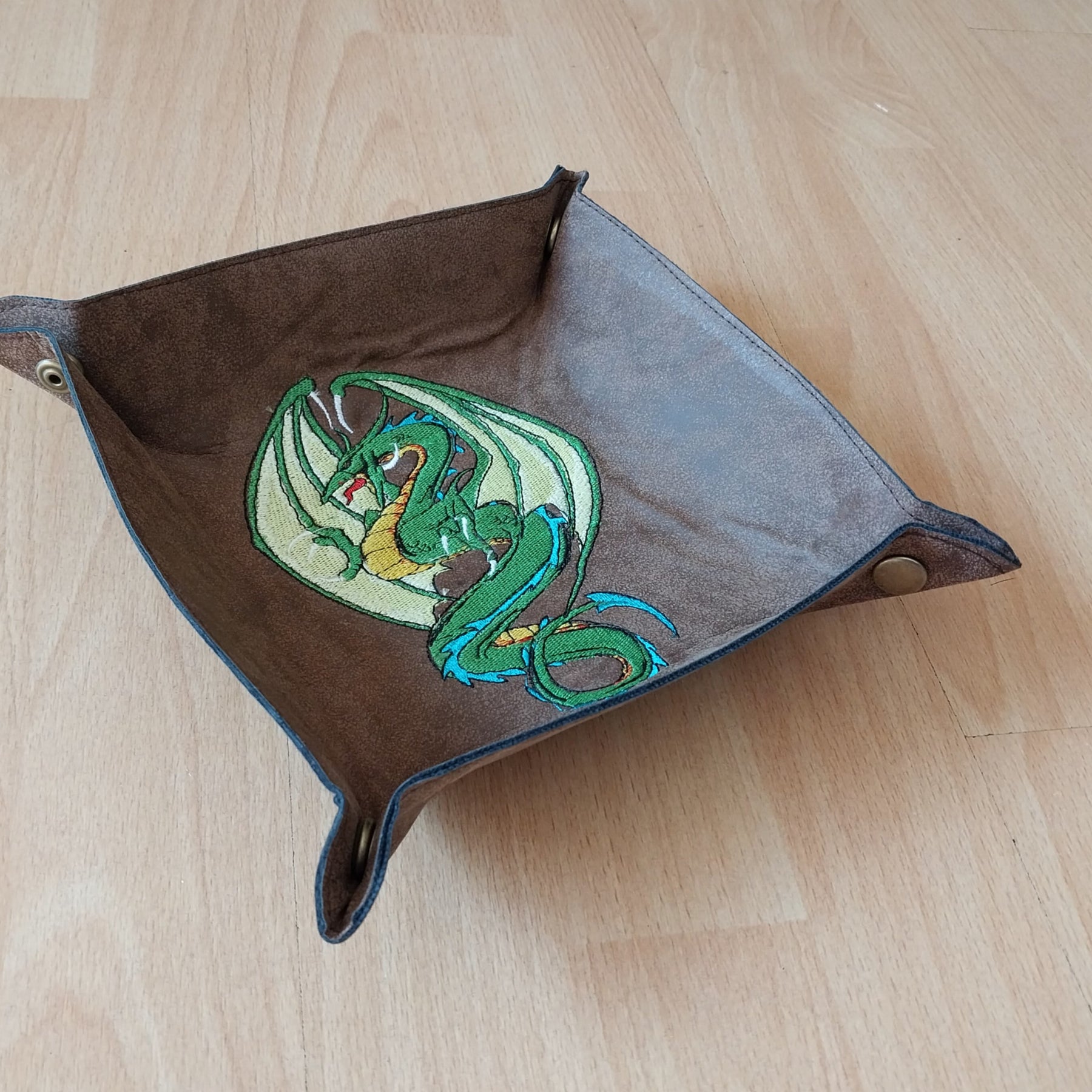 Green Dragon Dice Throw Tray