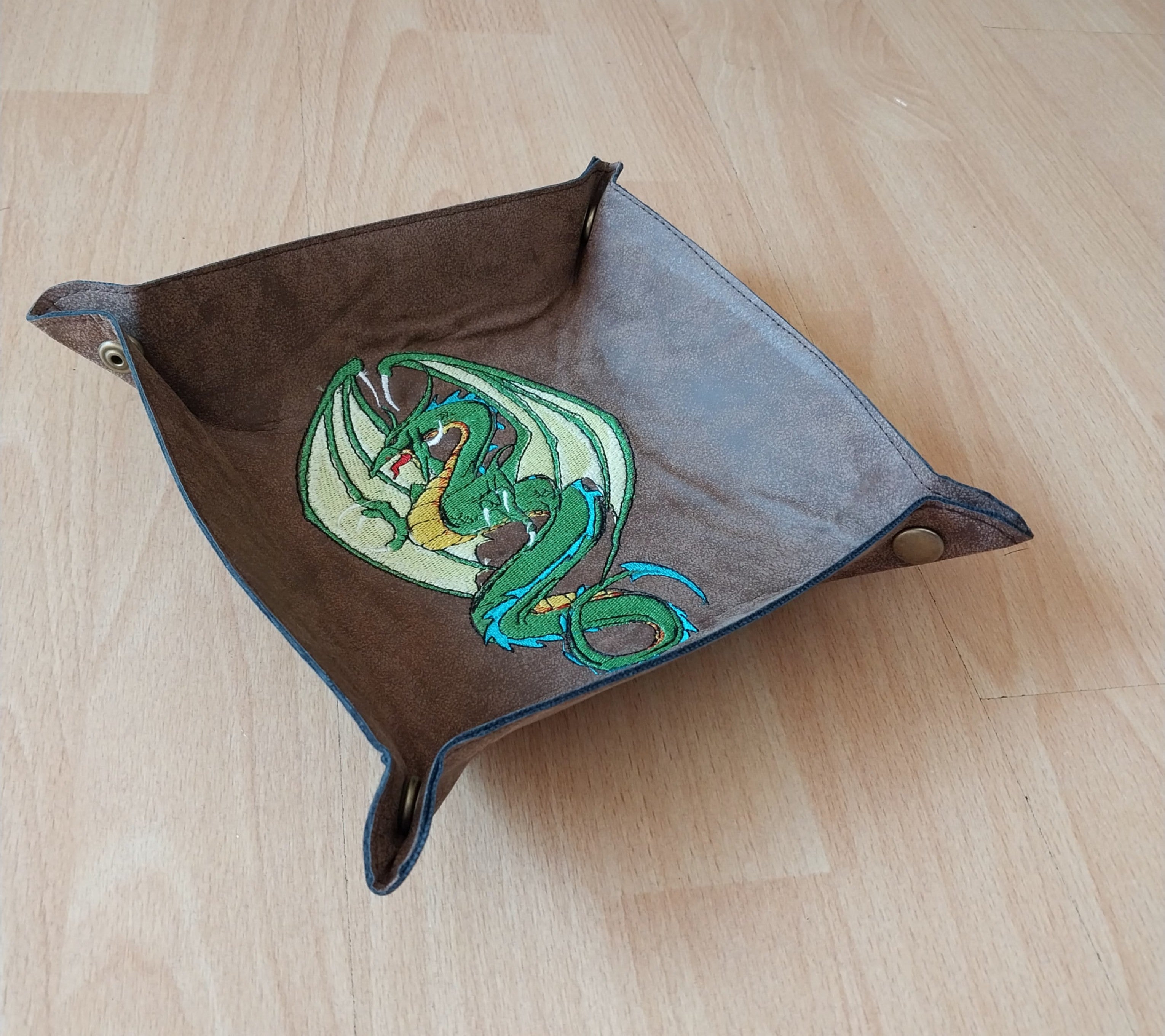 Green Dragon Dice Throw Tray