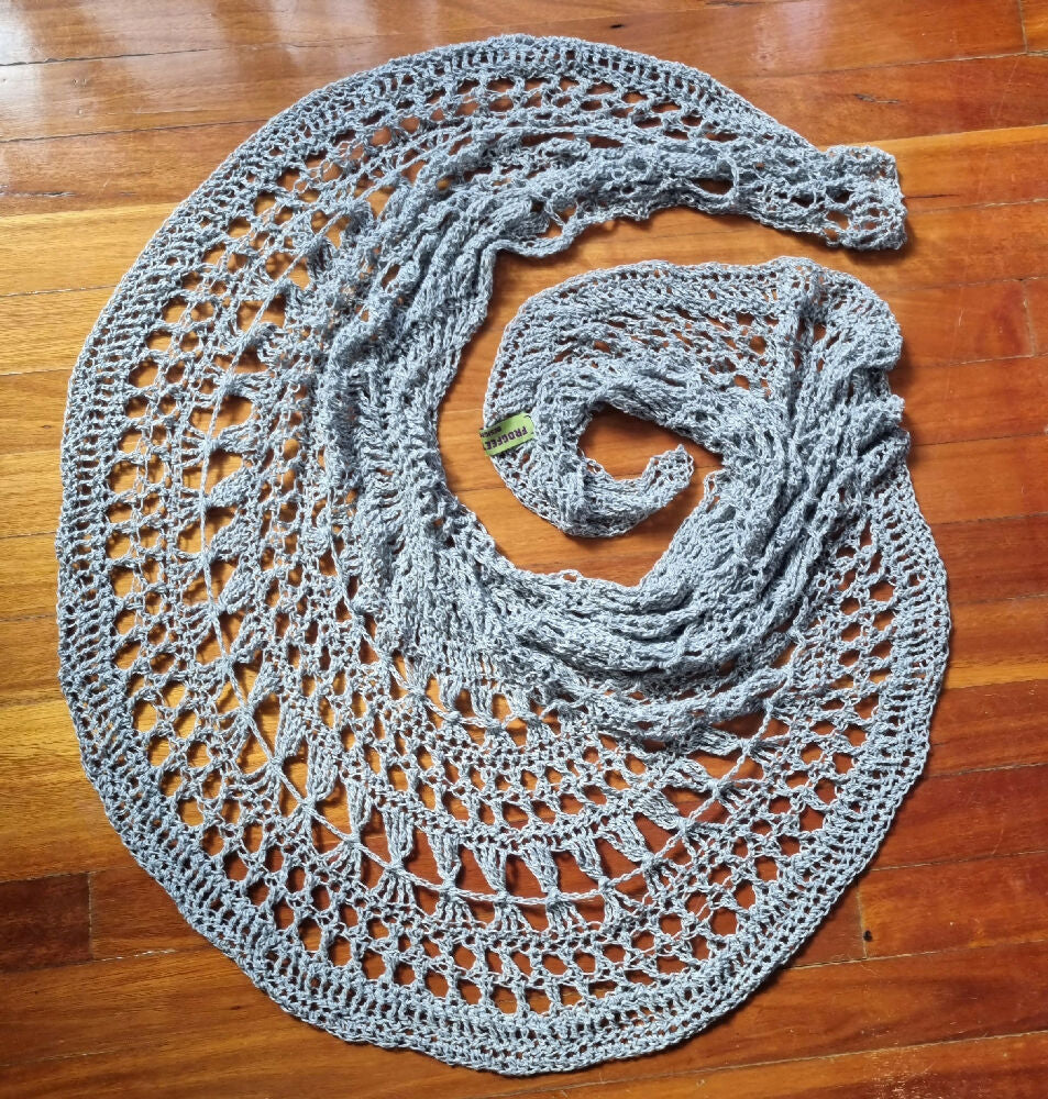 CRochet lacy shawl 5