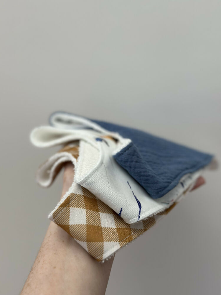 Sailboat bandana bib set