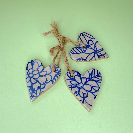 Ceramic handcrafted heart gift tags – set of 3 Xmas tags