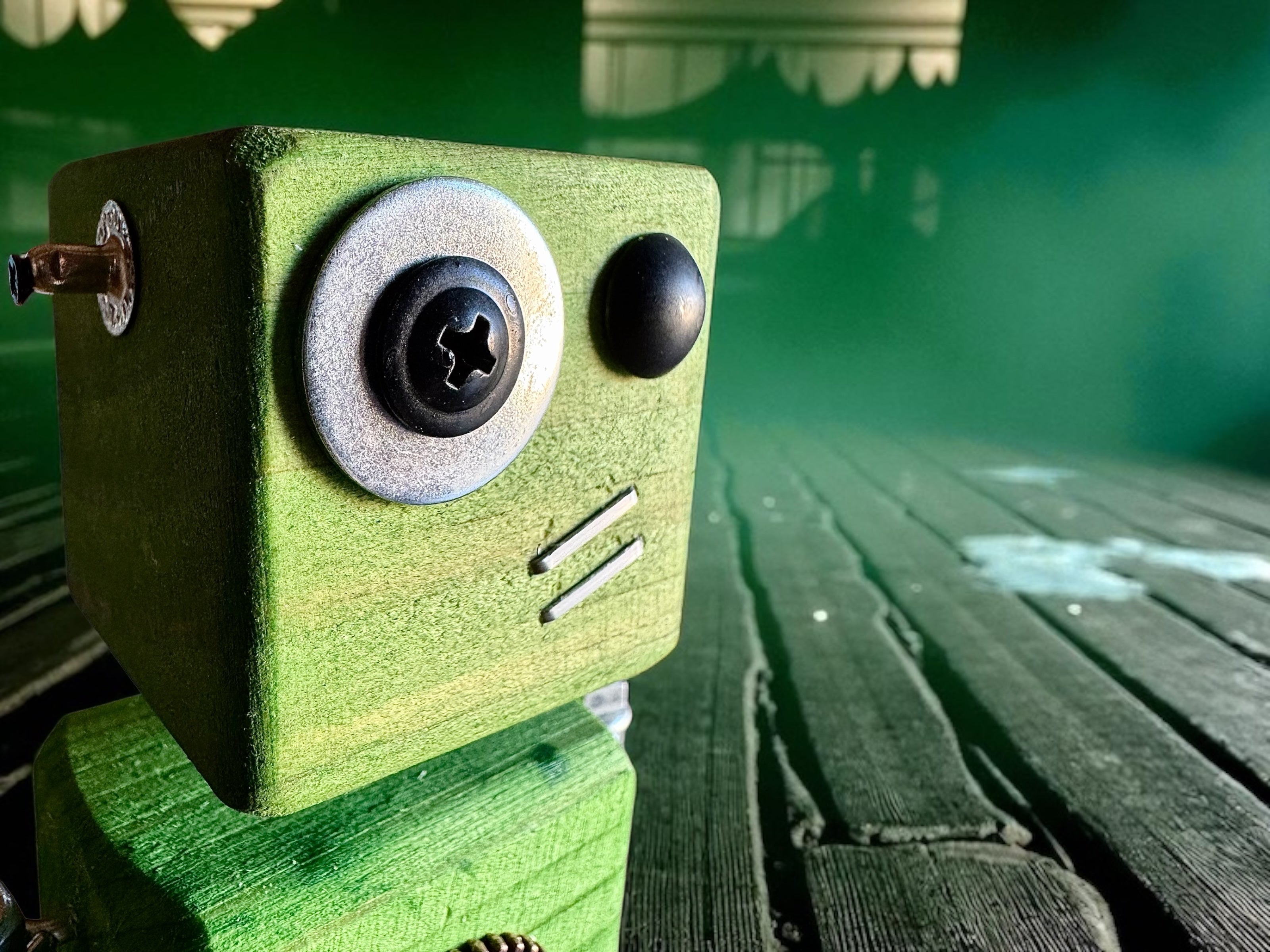 Henrik - Wooden Steampunk Superhero Robot
