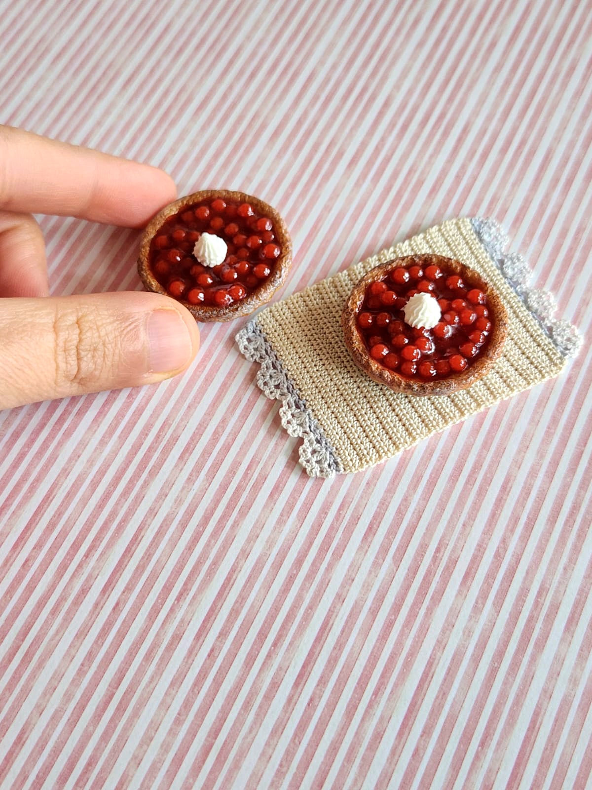 CHERRY PIE - 1:12 scale